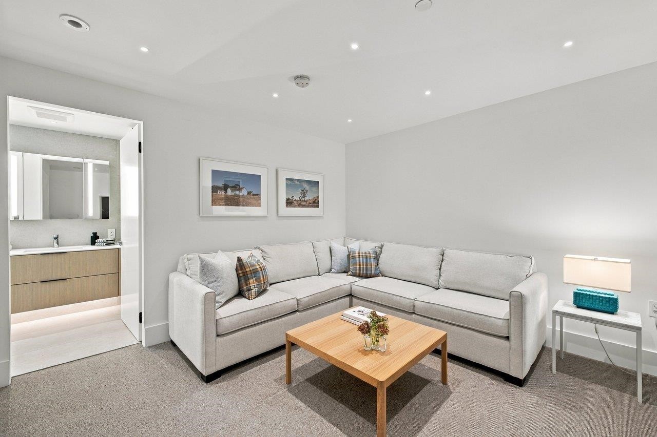 279 18Th Avenue E, Vancouver, BC