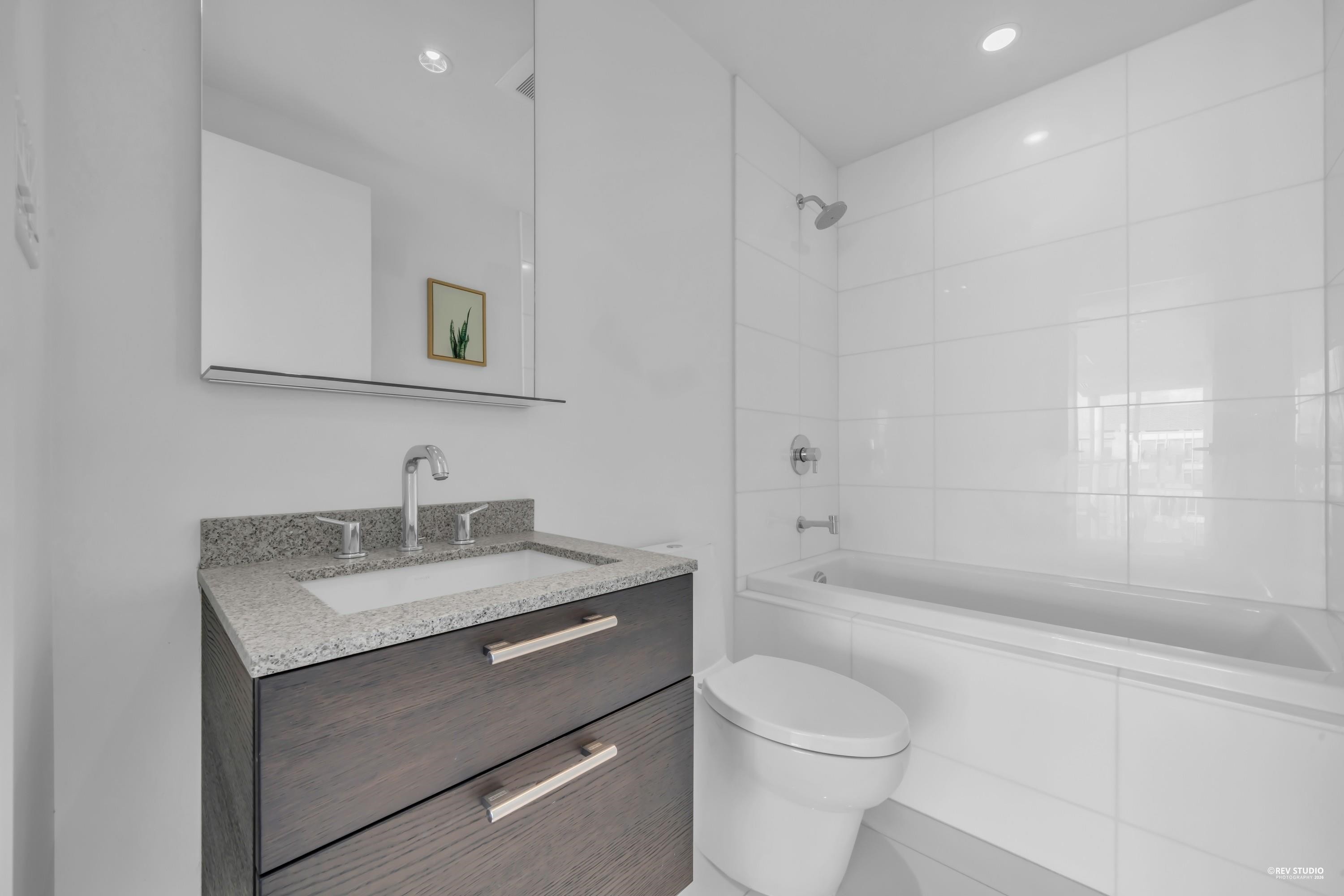 1201-5199 Brighouse Way, Richmond, BC