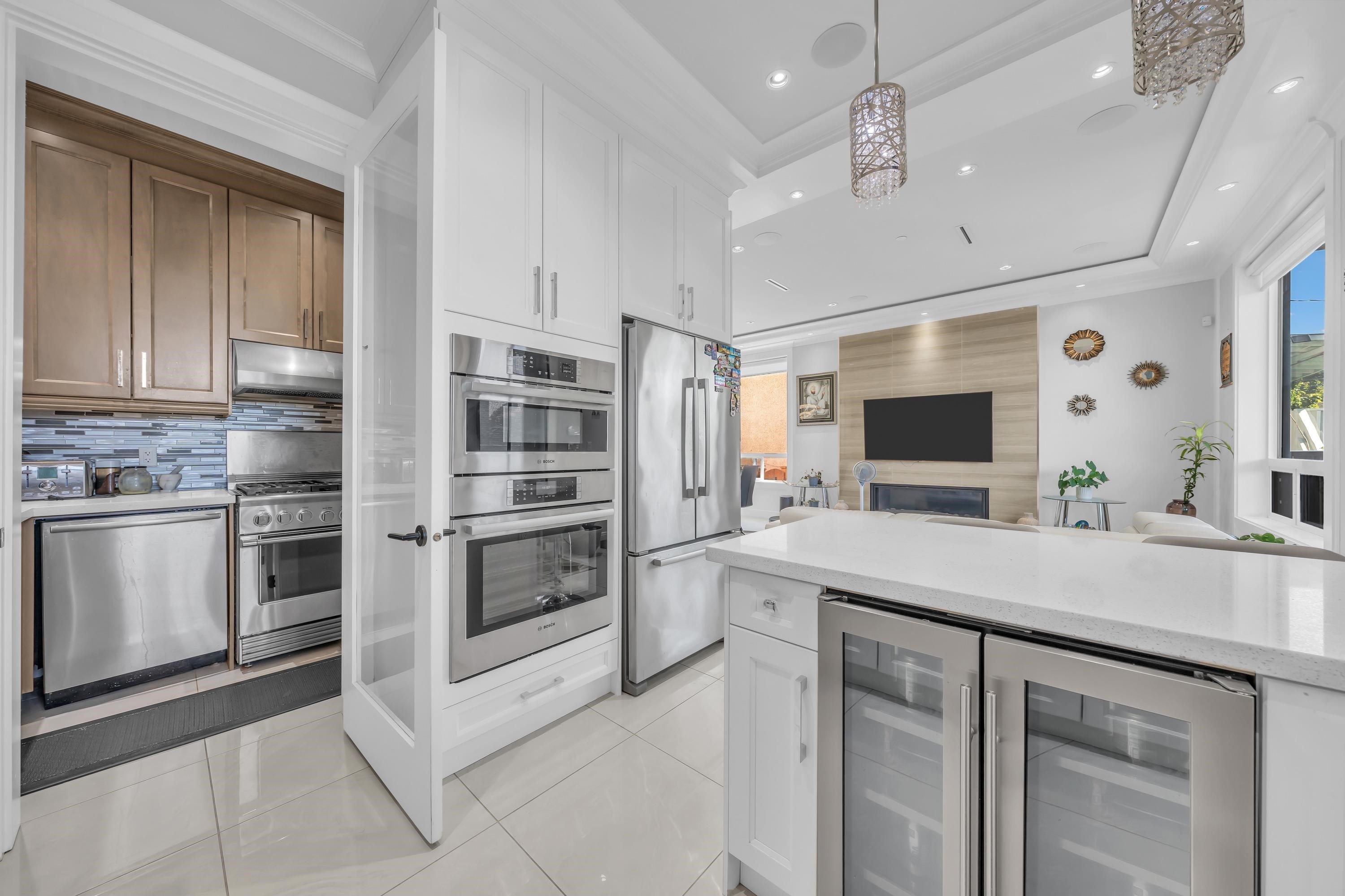 768 58Th Avenue E, Vancouver, BC