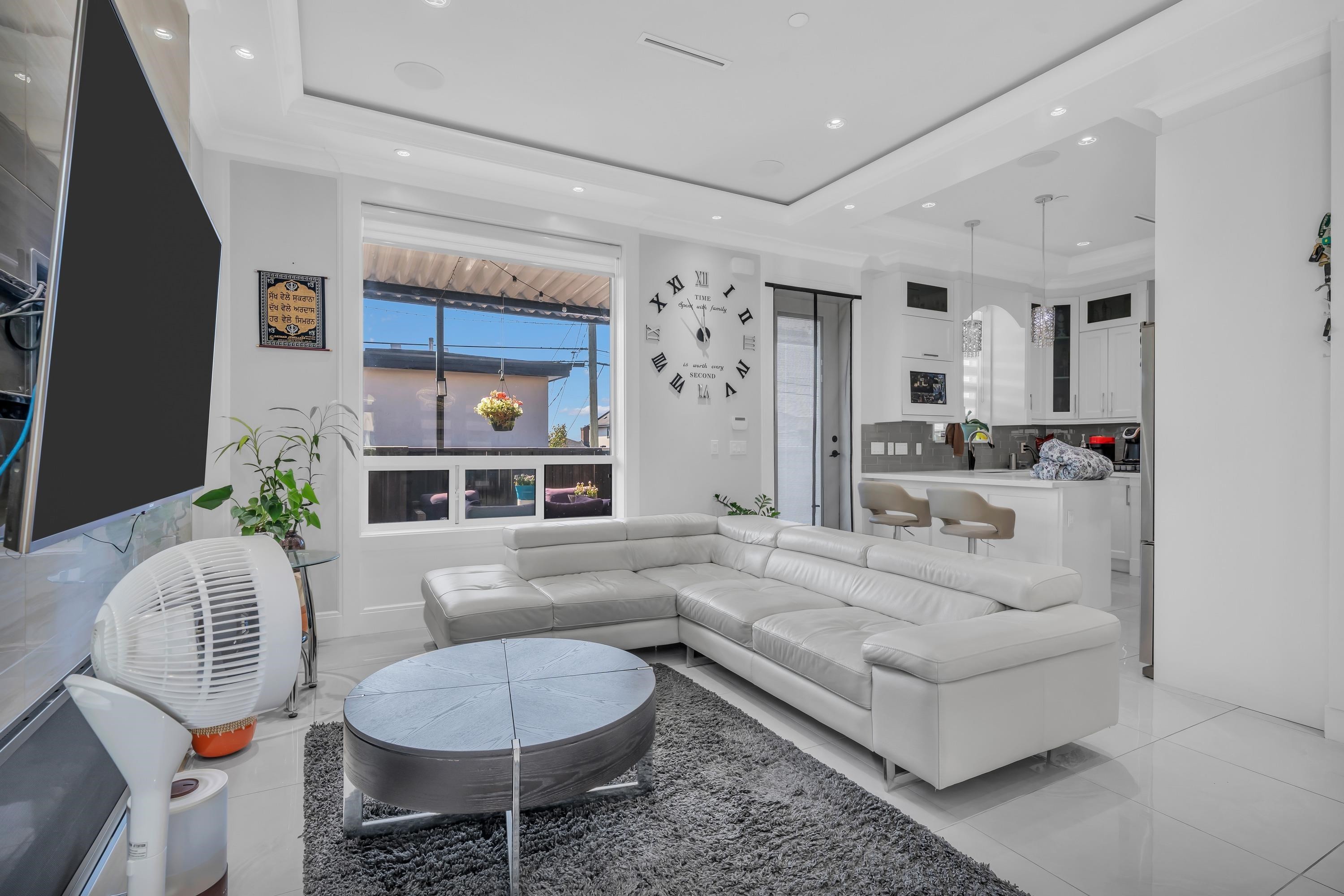 768 58Th Avenue E, Vancouver, BC