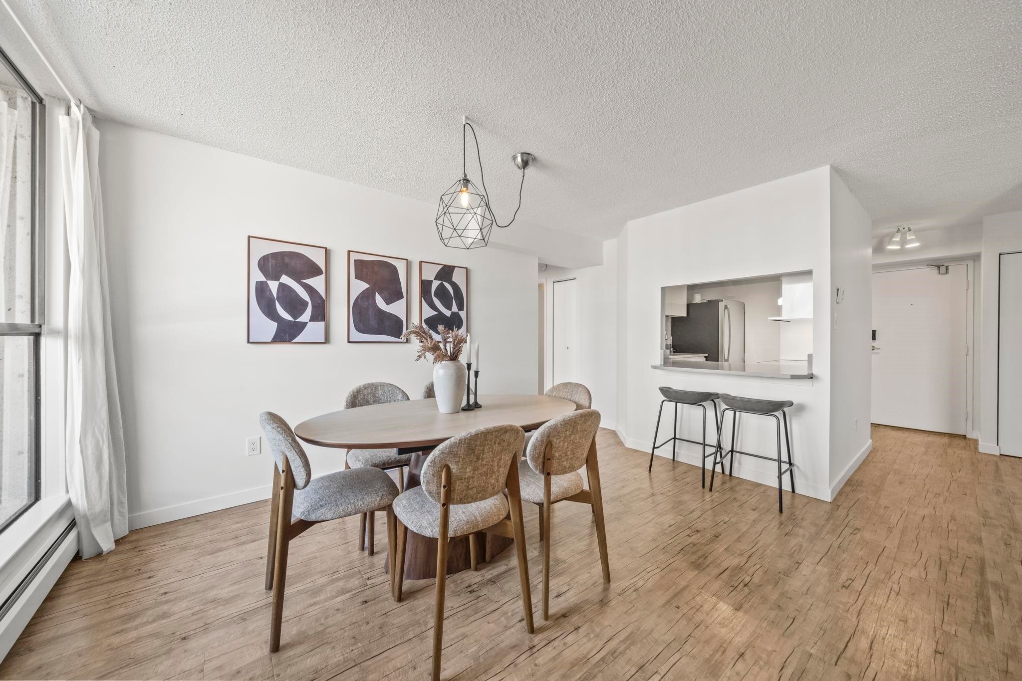 1504-3771 Bartlett Court, Burnaby, BC