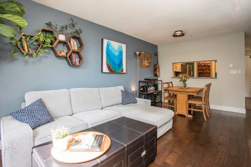 211-8460 Jellicoe Street, Vancouver, BC