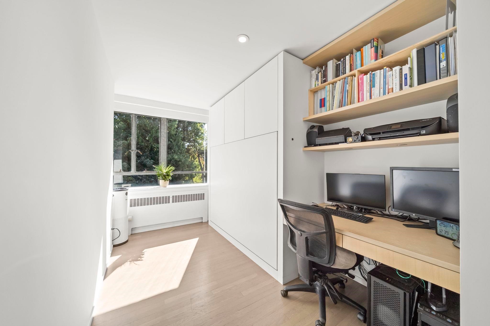 817-1445 Marpole Avenue, Vancouver, BC