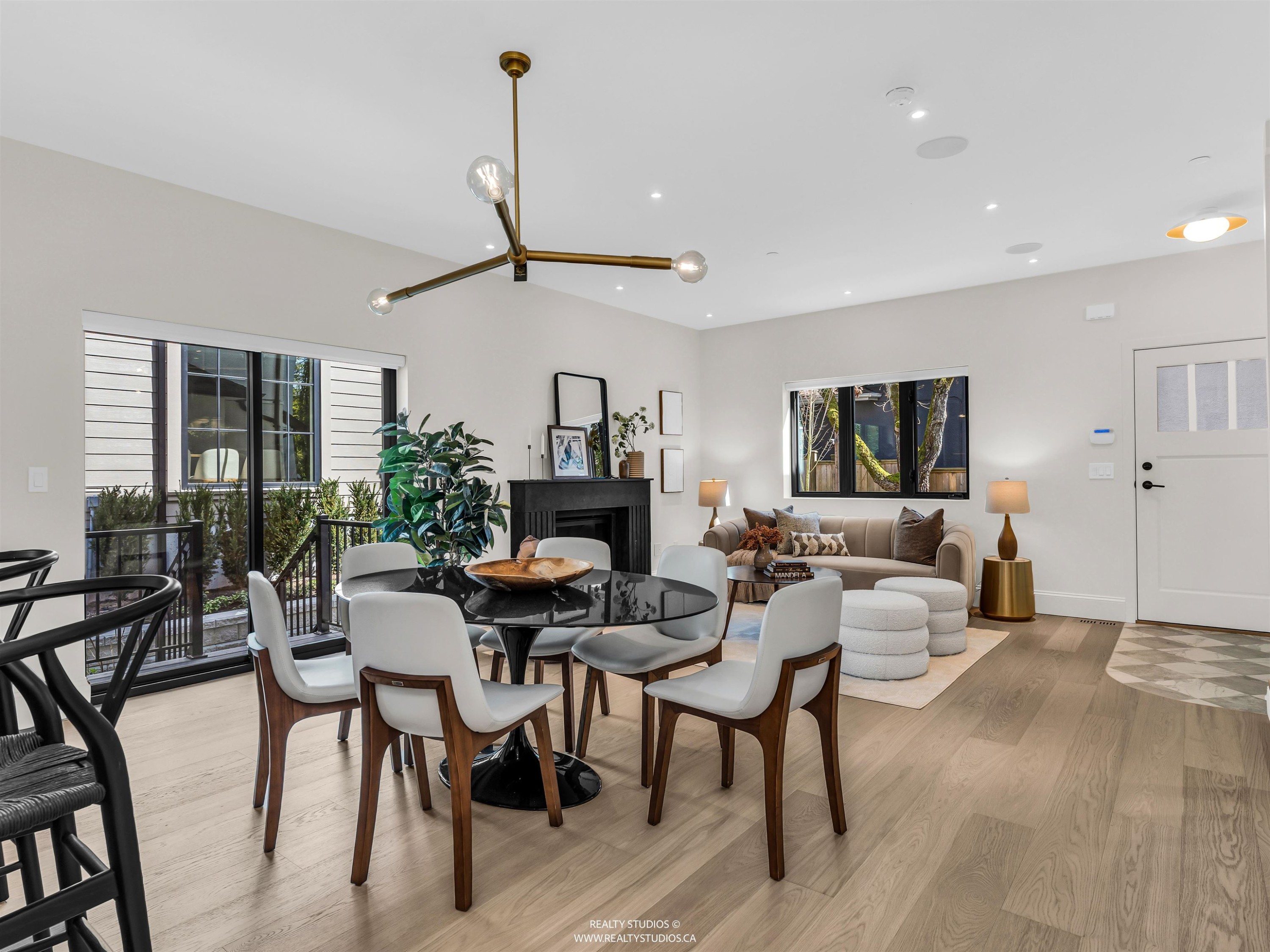 2-4088 Maple Crescent, Vancouver, BC