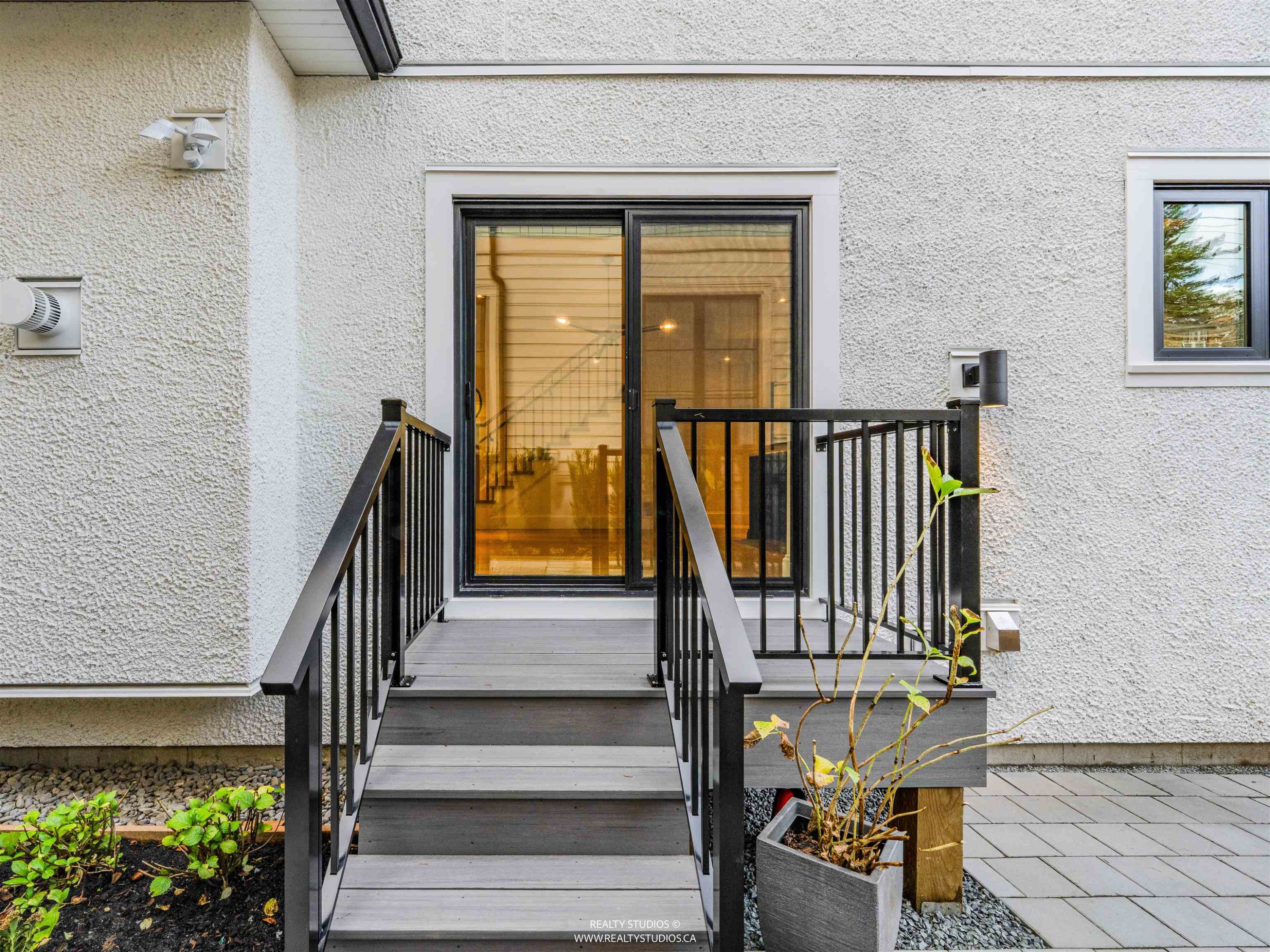 2-4088 Maple Crescent, Vancouver, BC