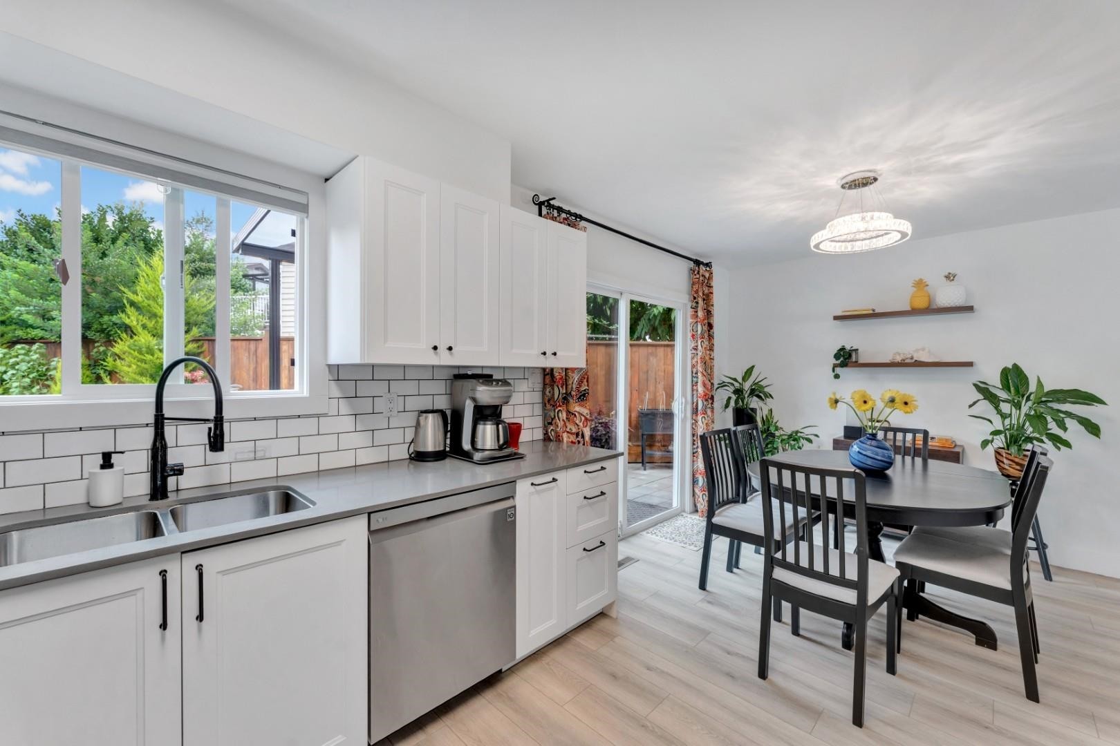 1401 Apel Drive, Port Coquitlam, BC