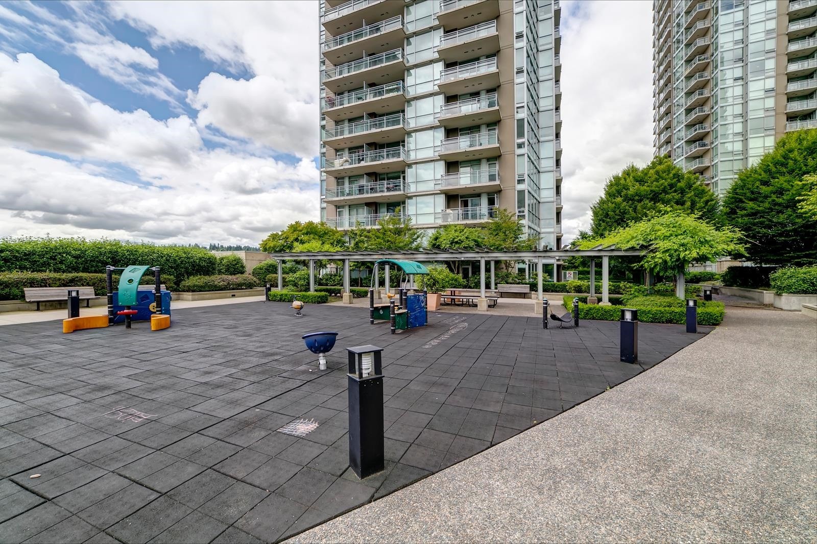 2501-2968 Glen Drive, Coquitlam, BC