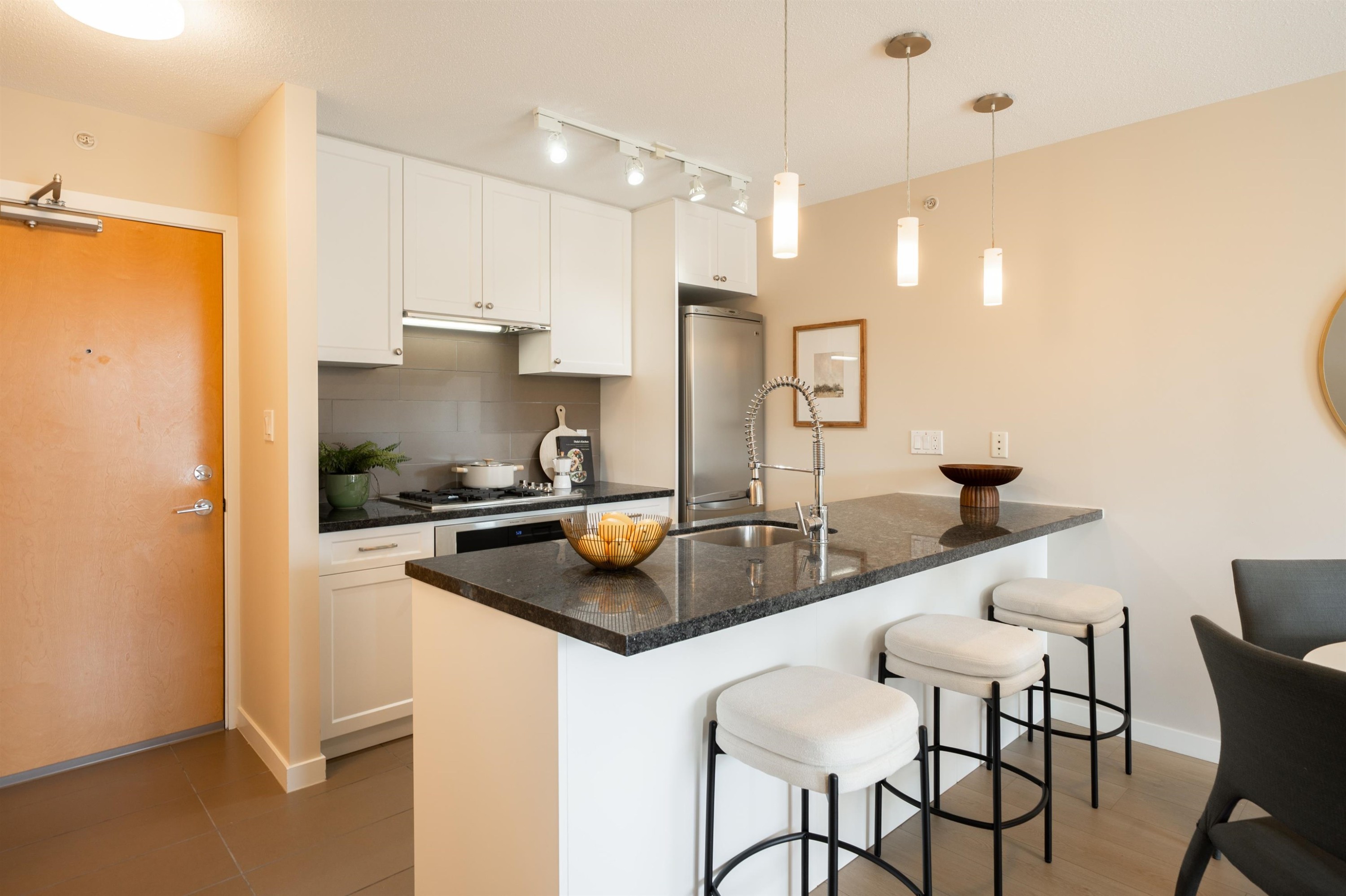 608-2982 Burlington Drive, Coquitlam, BC
