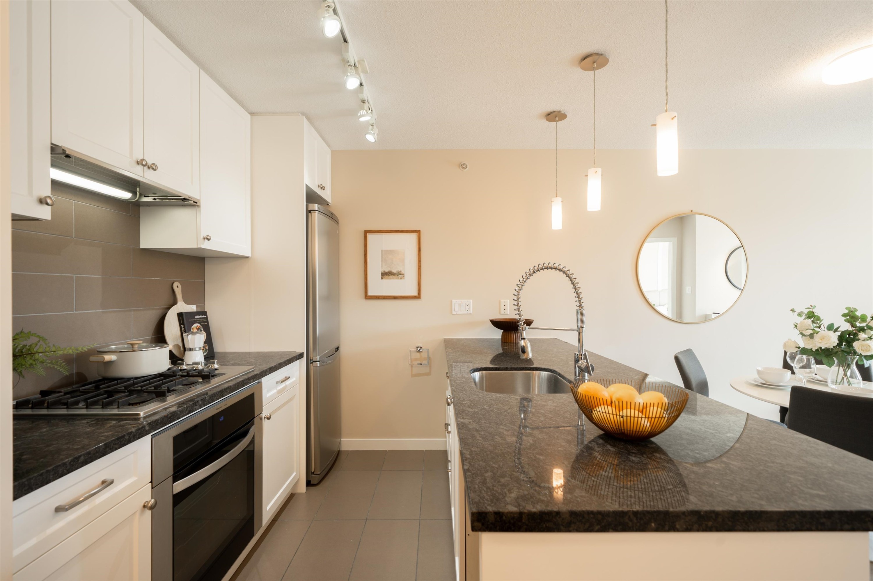 608-2982 Burlington Drive, Coquitlam, BC