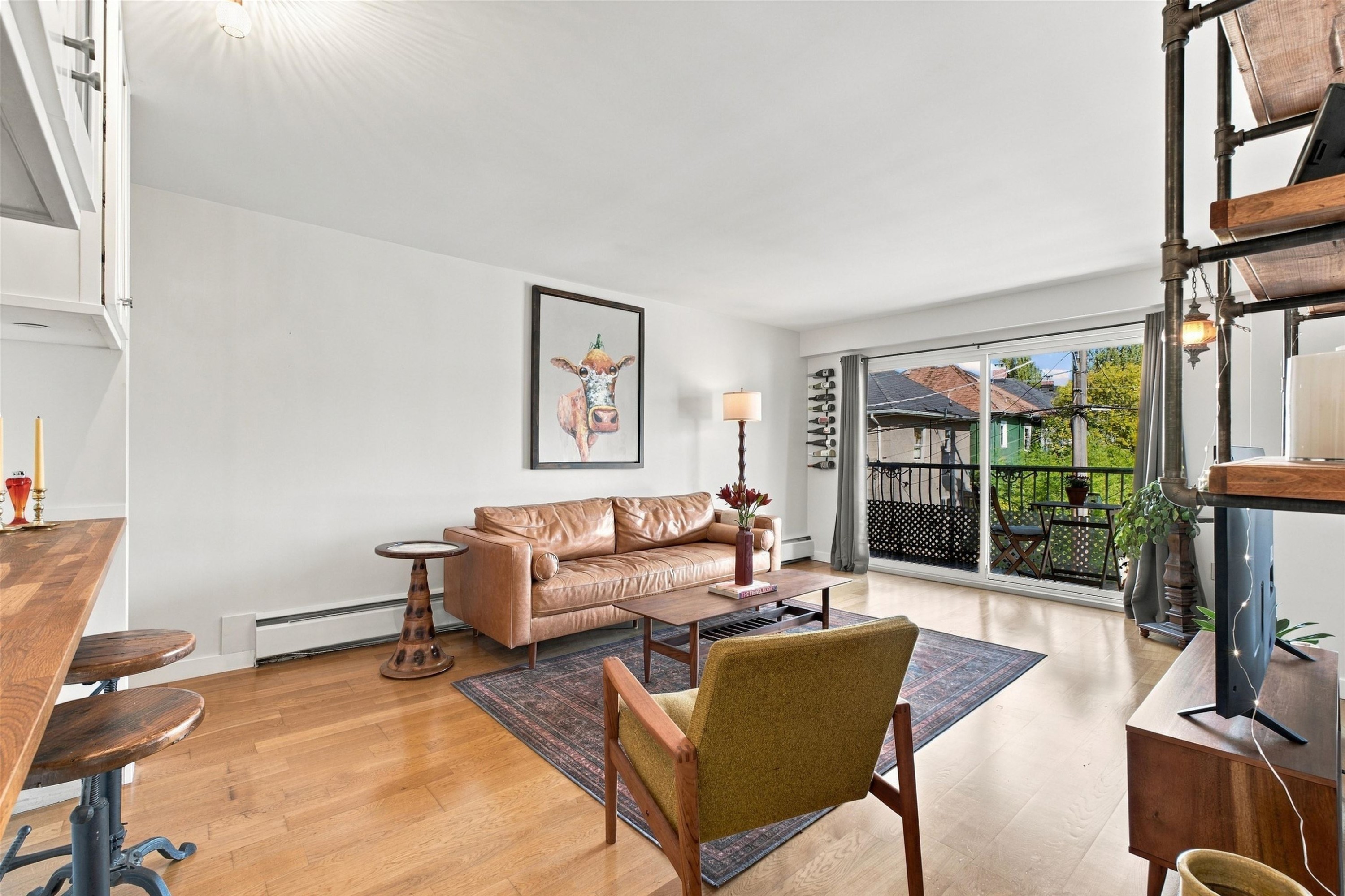 304-1611 3Rd Avenue E, Vancouver, BC
