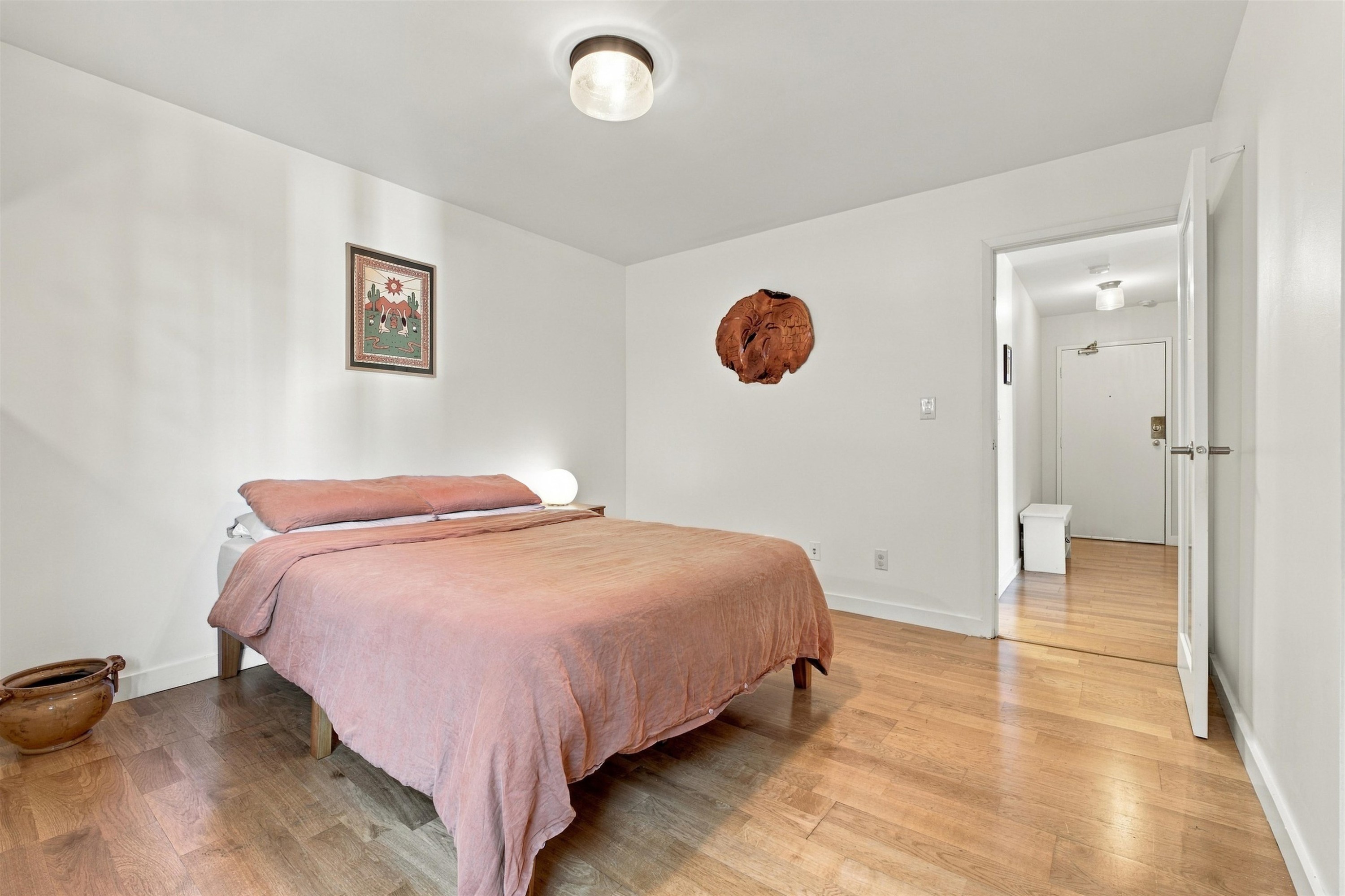 304-1611 3Rd Avenue E, Vancouver, BC