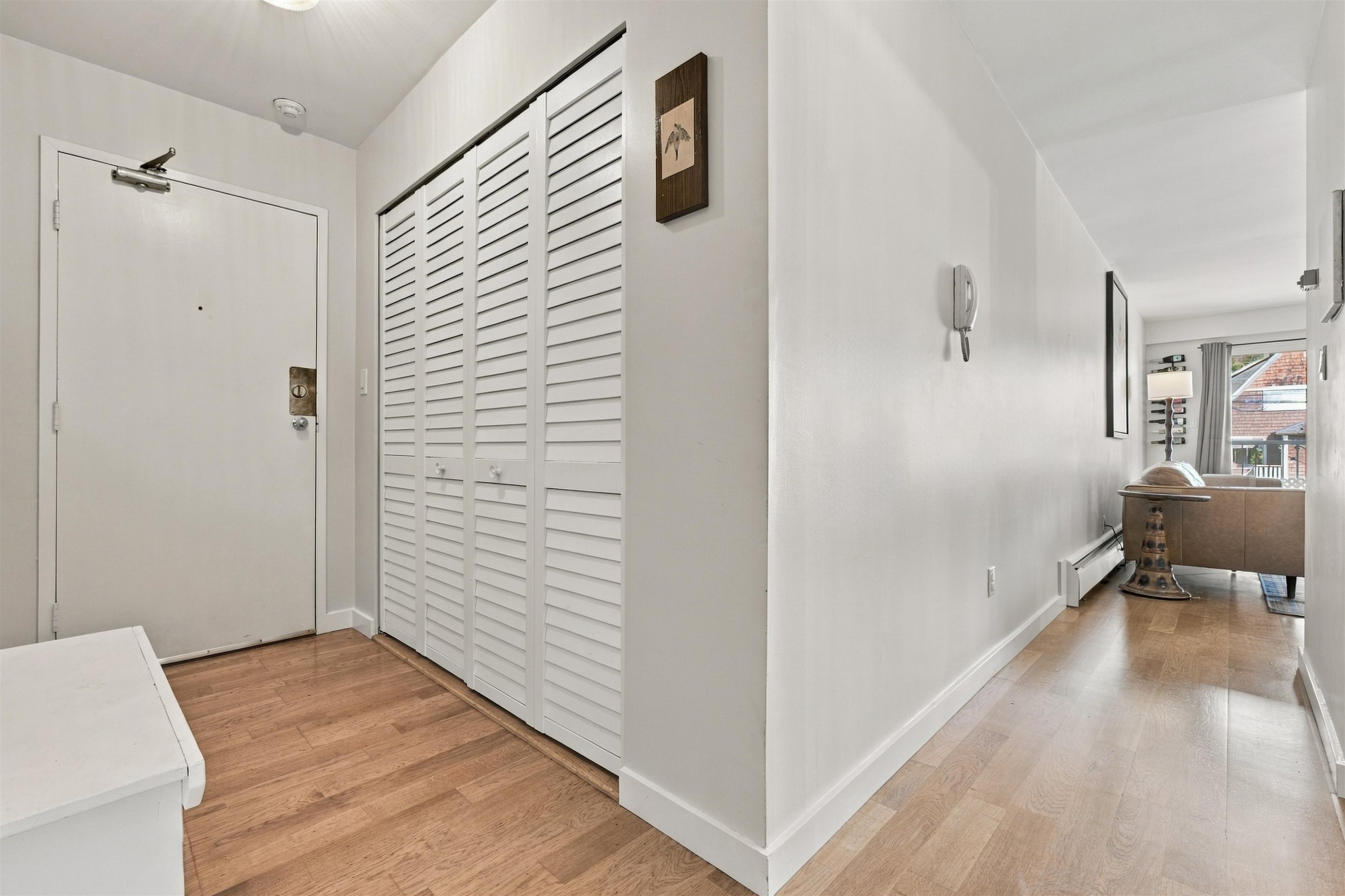 304-1611 3Rd Avenue E, Vancouver, BC
