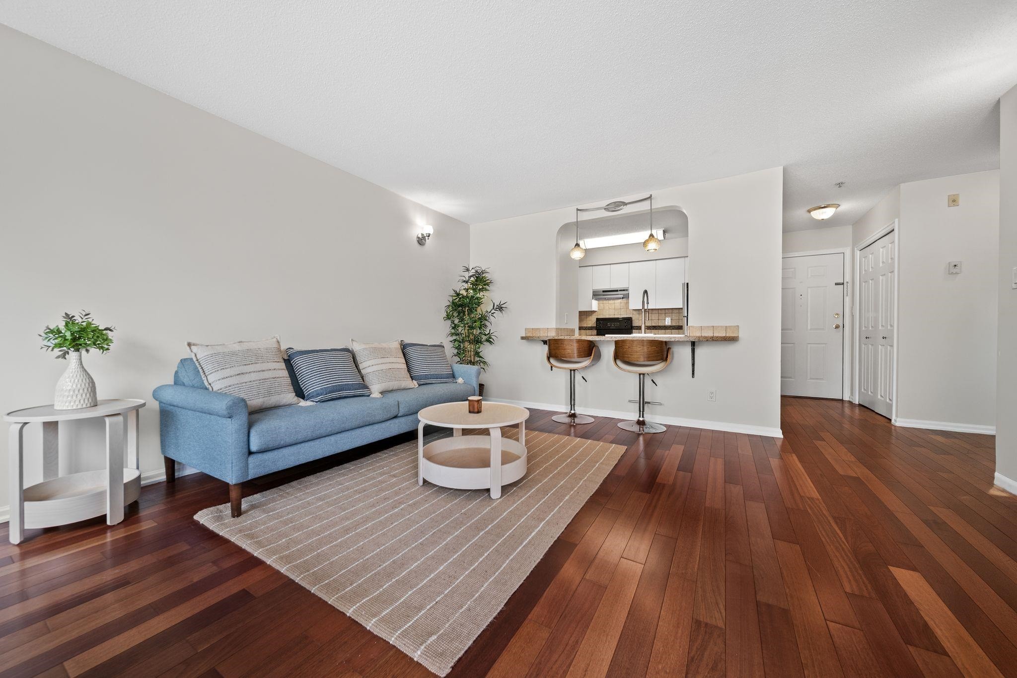 201-4990 Mcgeer Street, Vancouver, BC