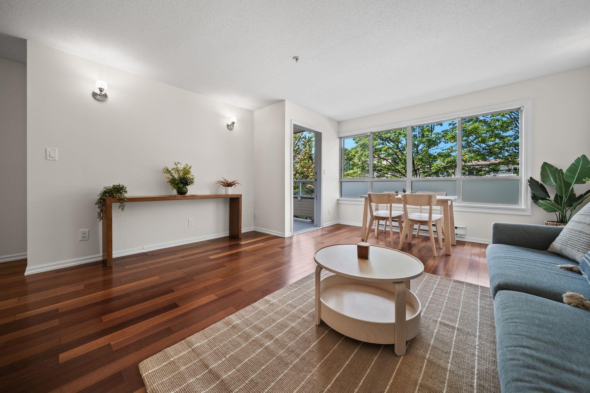 201-4990 Mcgeer Street, Vancouver, BC