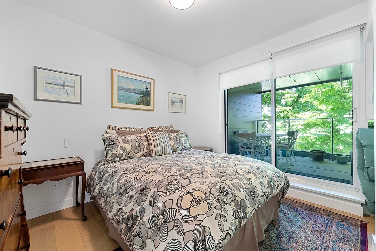 310-1571 57Th Avenue W, Vancouver, BC