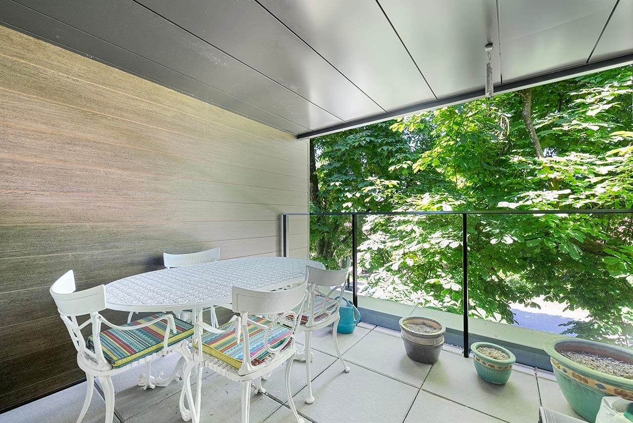310-1571 57Th Avenue W, Vancouver, BC