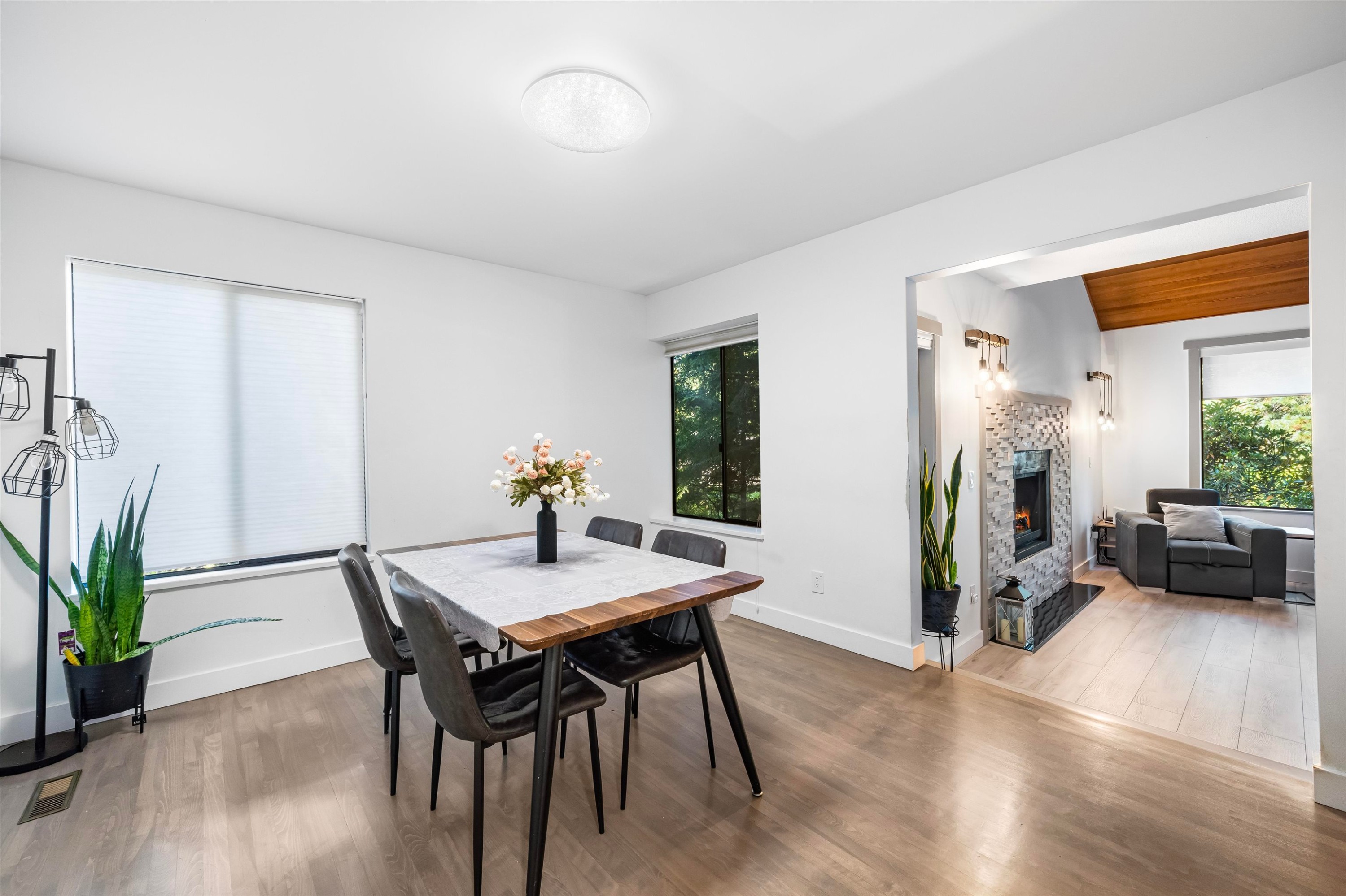 5520 Huckleberry Lane, North Vancouver, BC