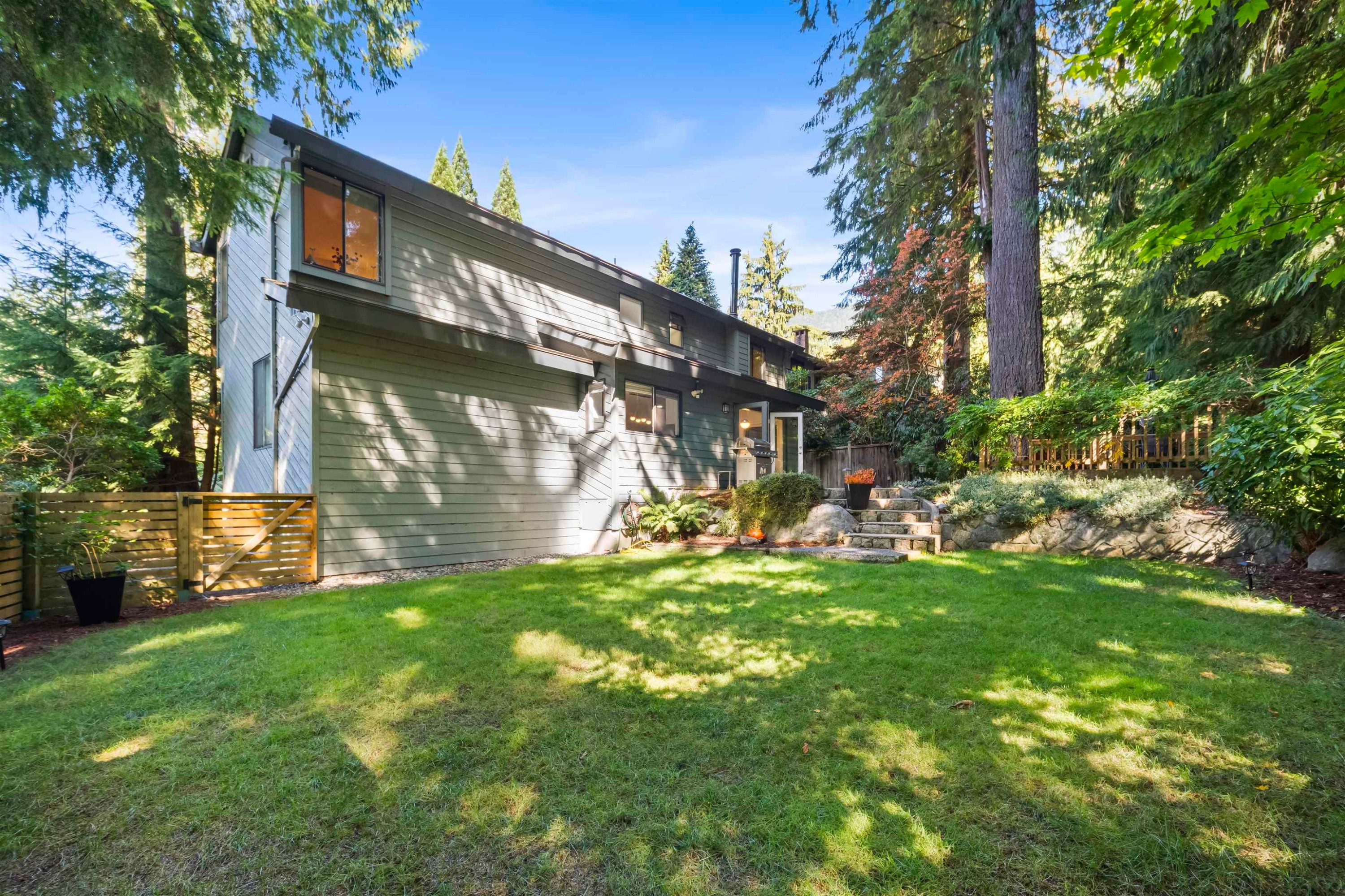 5520 Huckleberry Lane, North Vancouver, BC