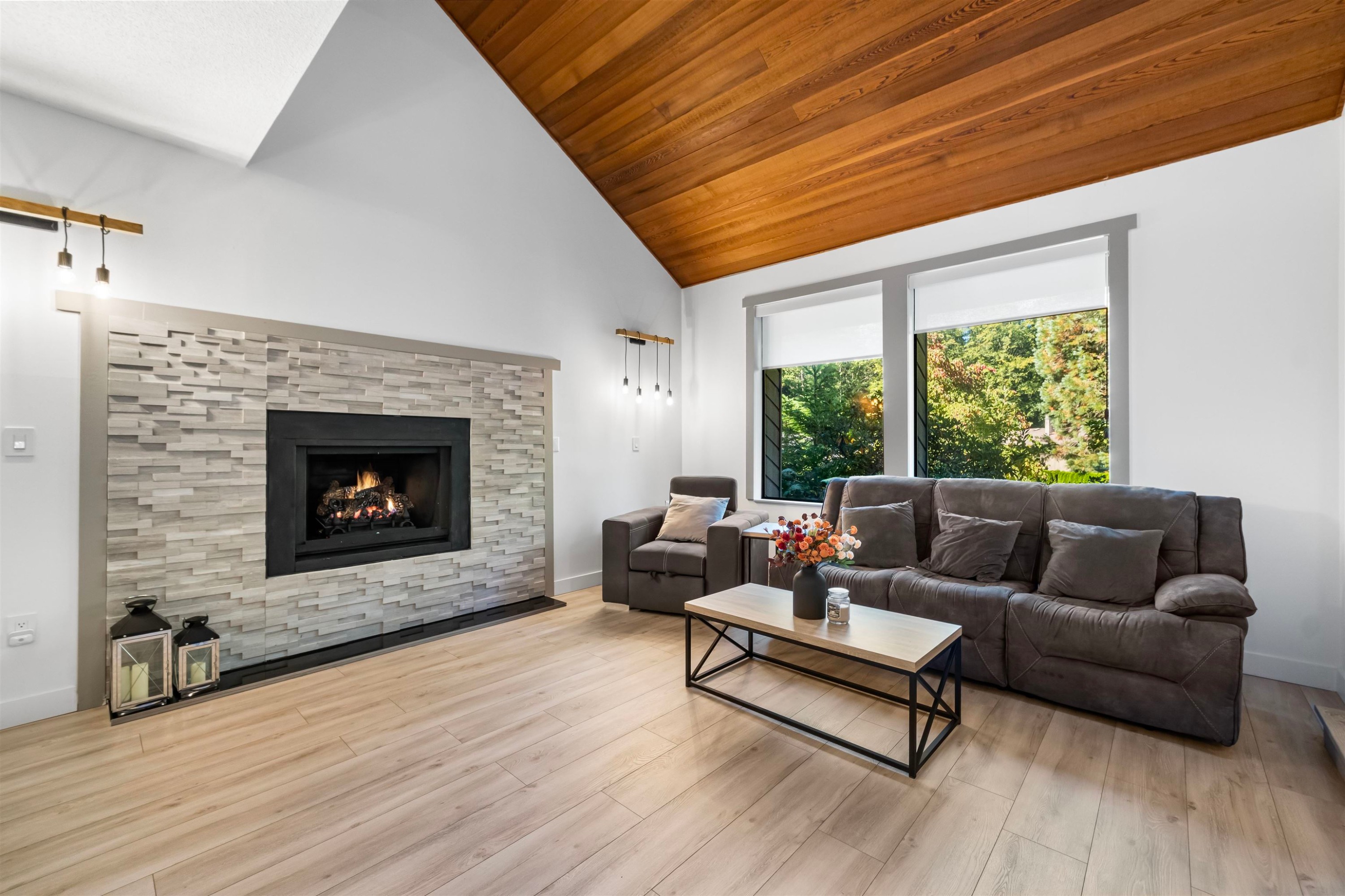 5520 Huckleberry Lane, North Vancouver, BC