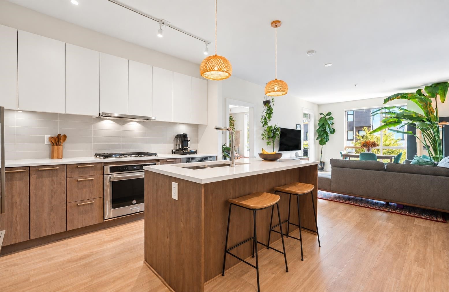 105-625 3Rd Street E, North Vancouver, BC