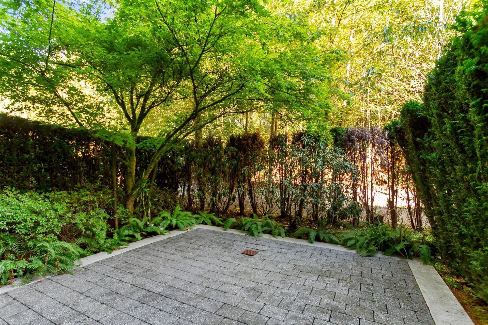 208-3606 Aldercrest Drive, North Vancouver, BC