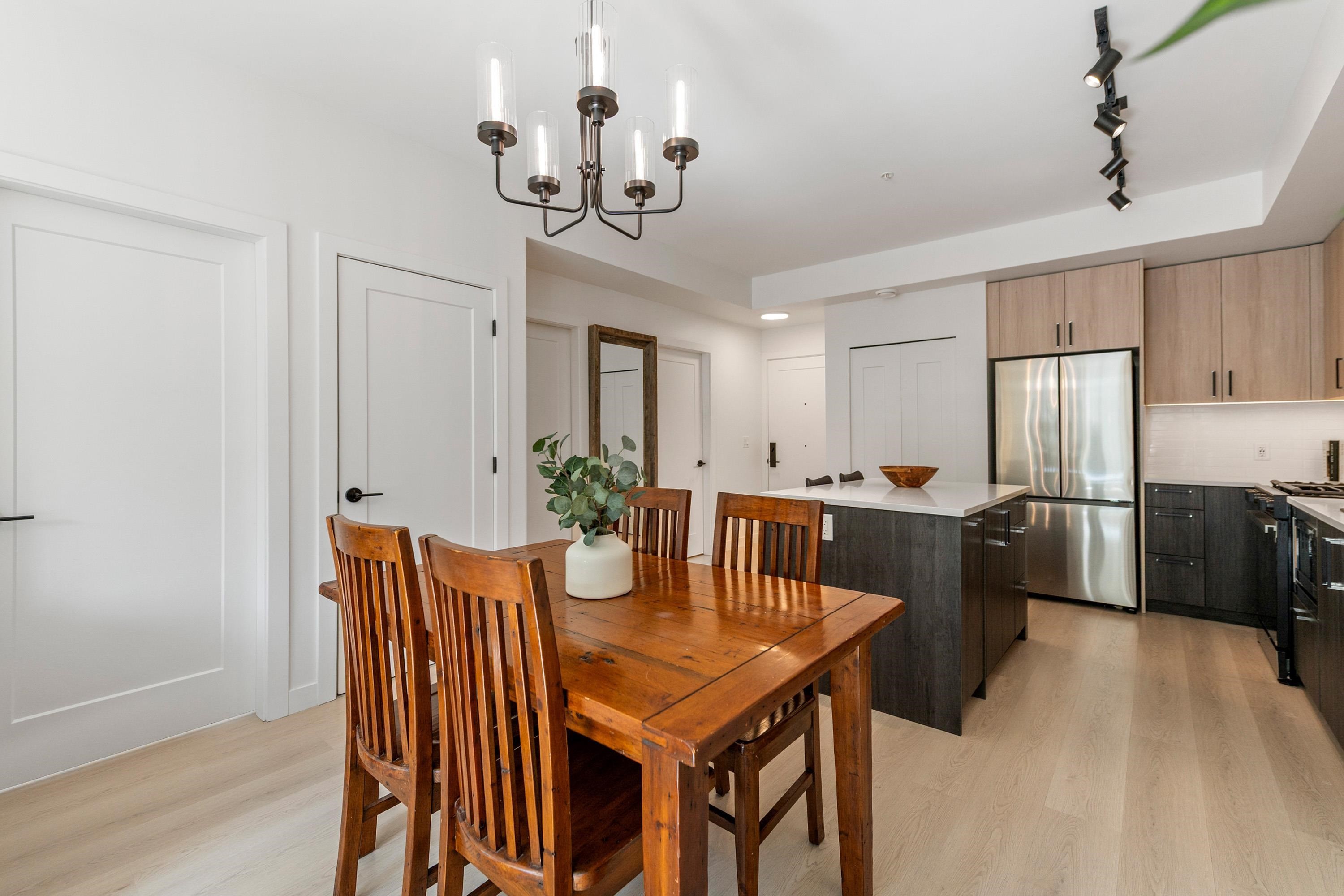 214-2002 St. George Street, Port Moody, BC