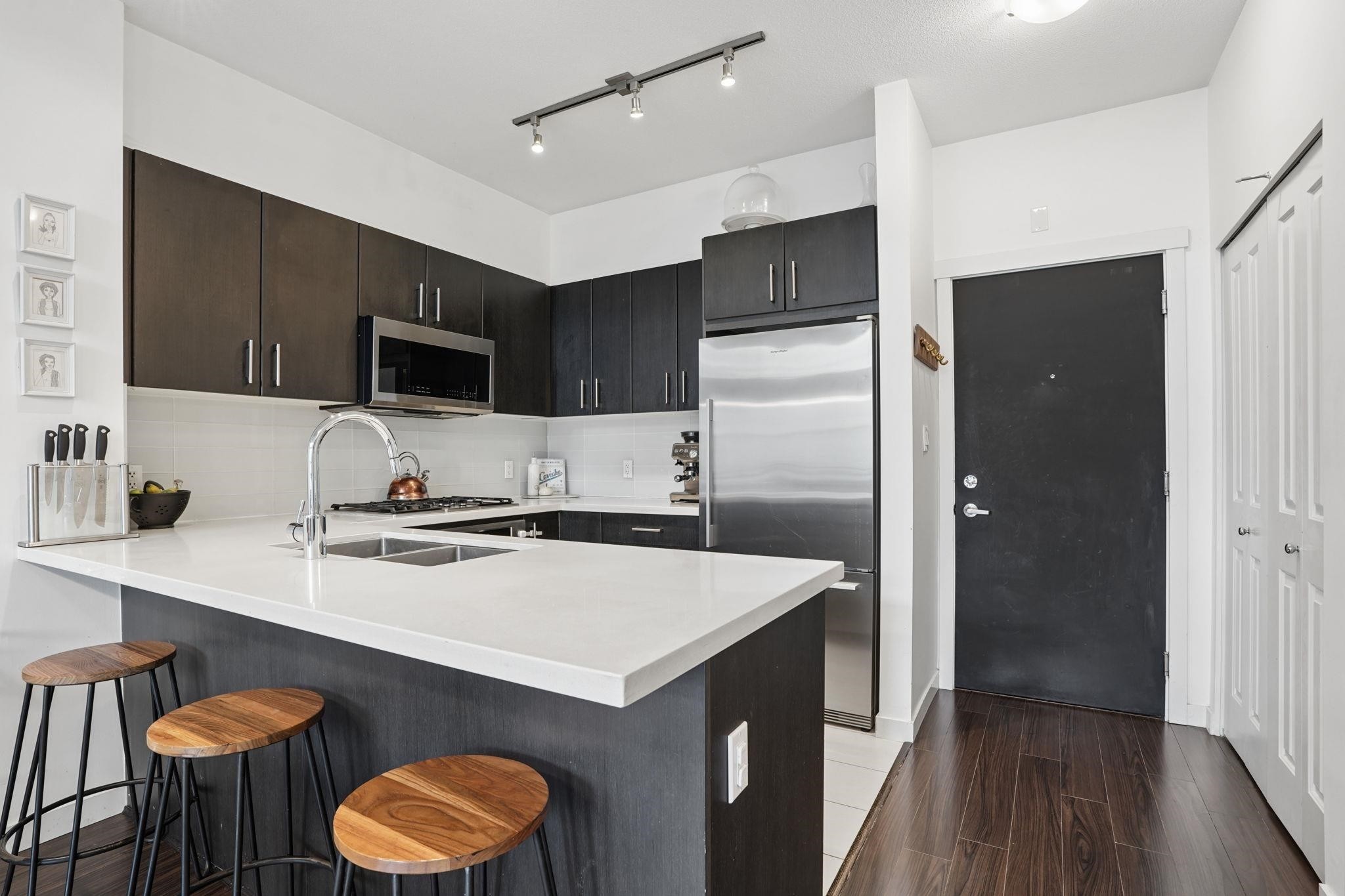412-3163 Riverwalk Avenue, Vancouver, BC