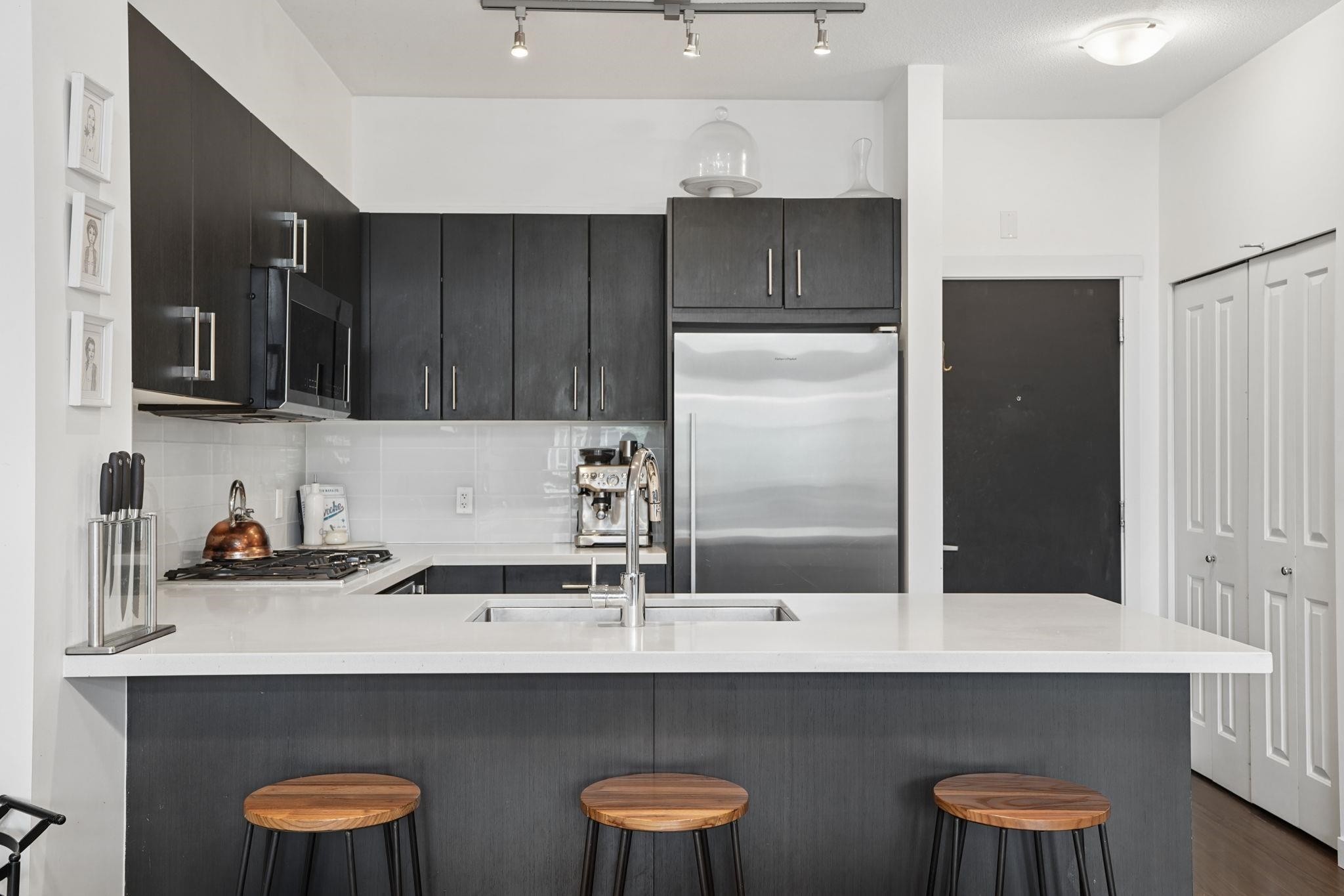 412-3163 Riverwalk Avenue, Vancouver, BC
