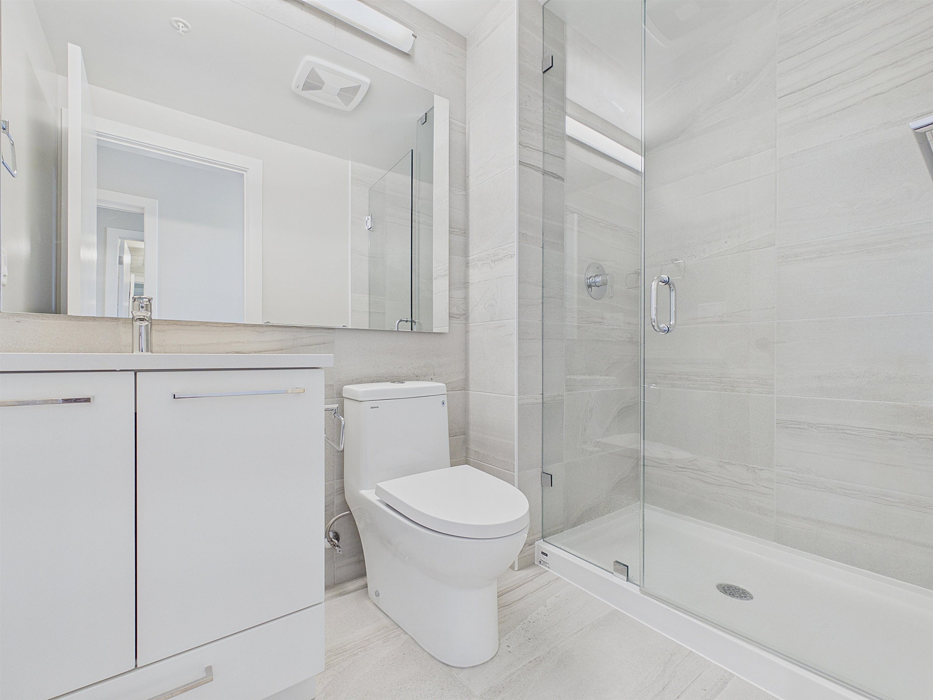 1301-8761 University Crescent, Burnaby, BC