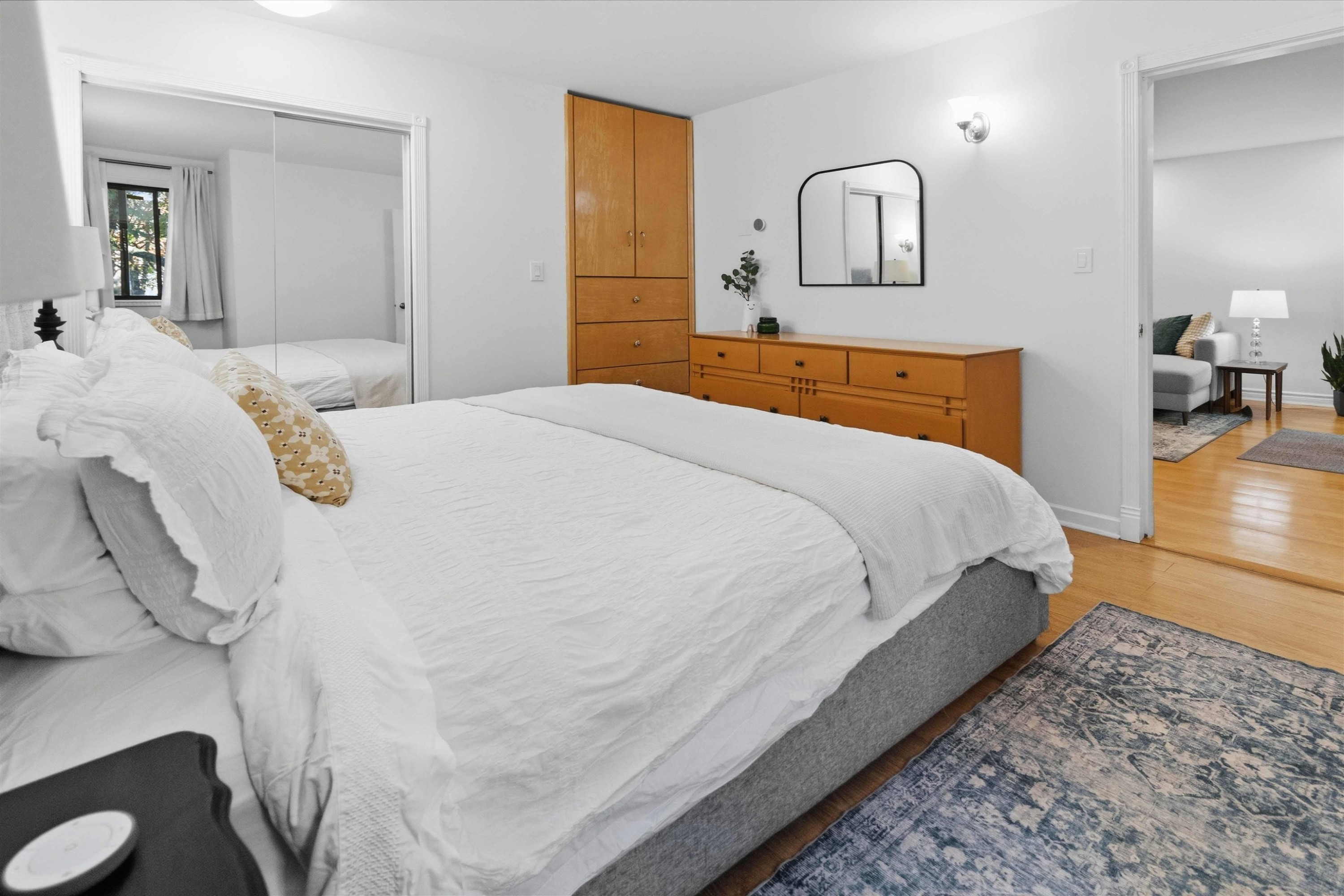 208-1422 3Rd Avenue E, Vancouver, BC