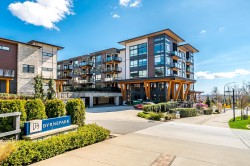 416-6438 Byrnepark Drive Burnaby, BC V3N 0J1