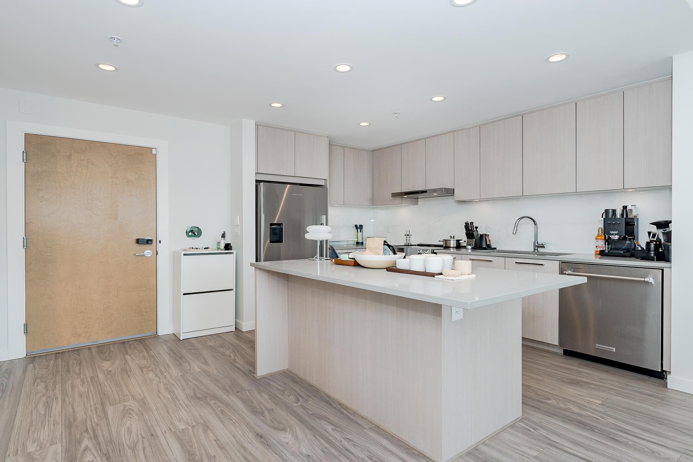 416-6438 Byrnepark Drive, Burnaby, BC