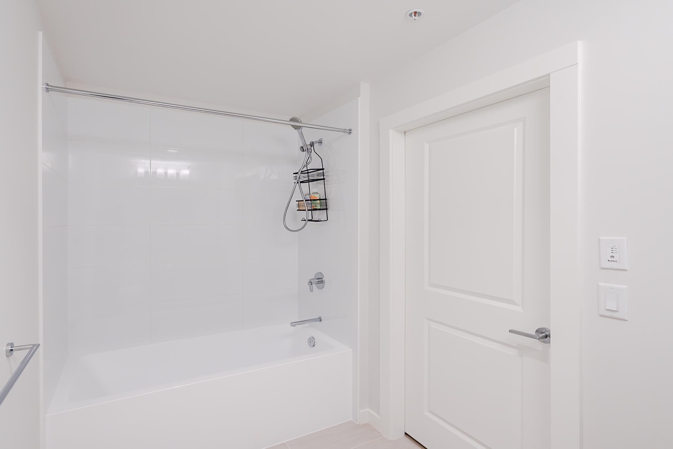 416-6438 Byrnepark Drive, Burnaby, BC