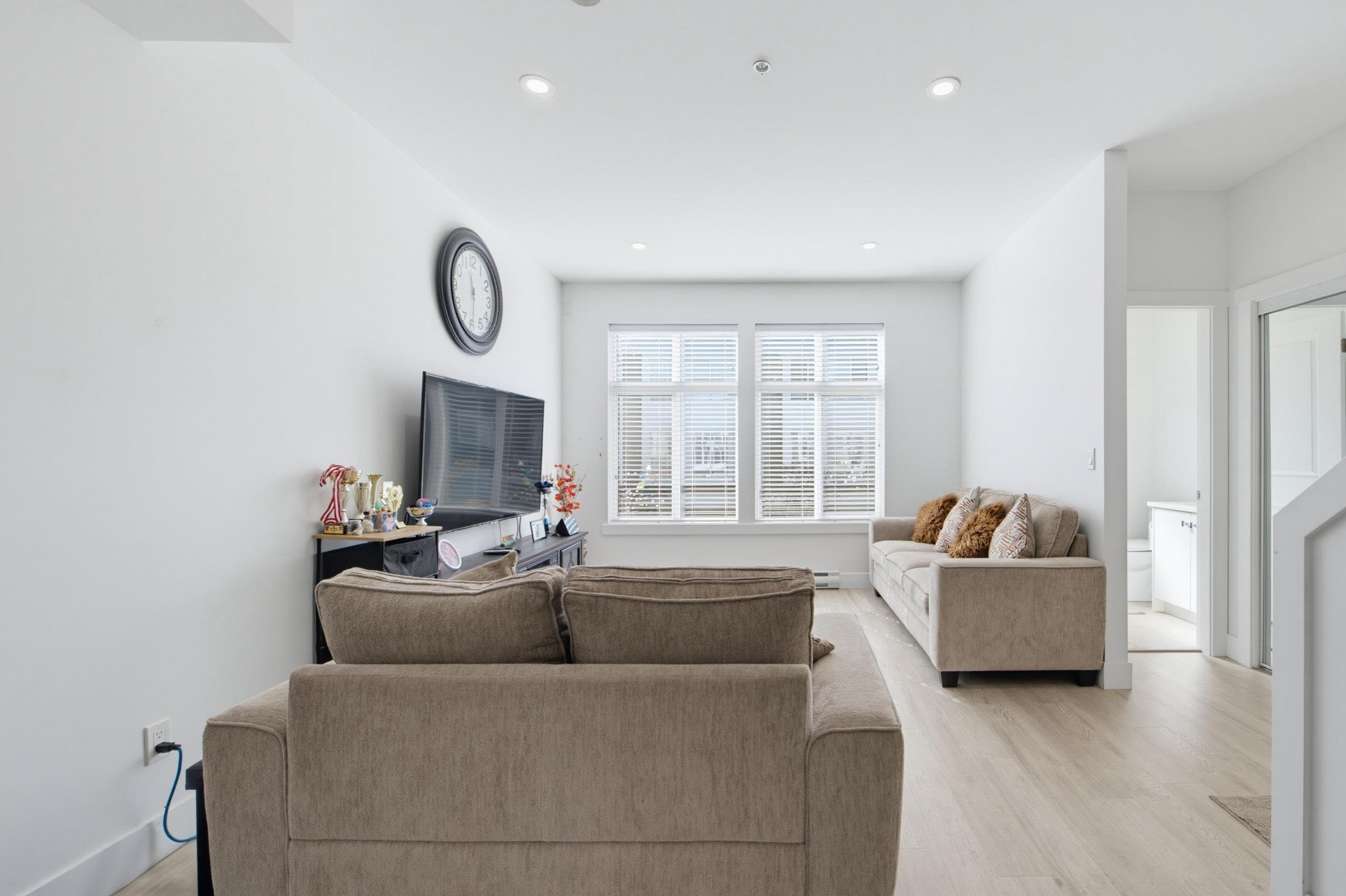 72-24108 104 Avenue, Maple Ridge, BC