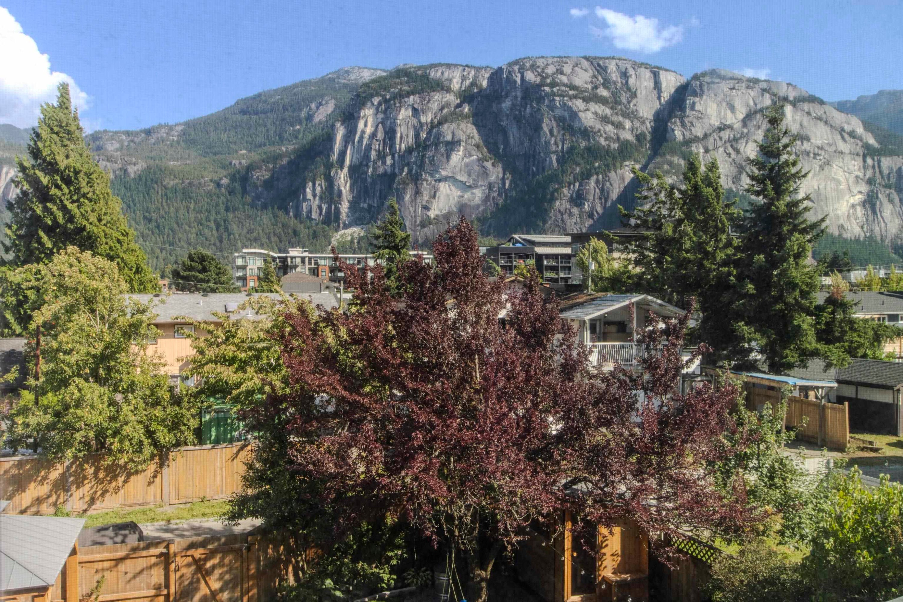 38054 Fifth Avenue, Squamish, BC