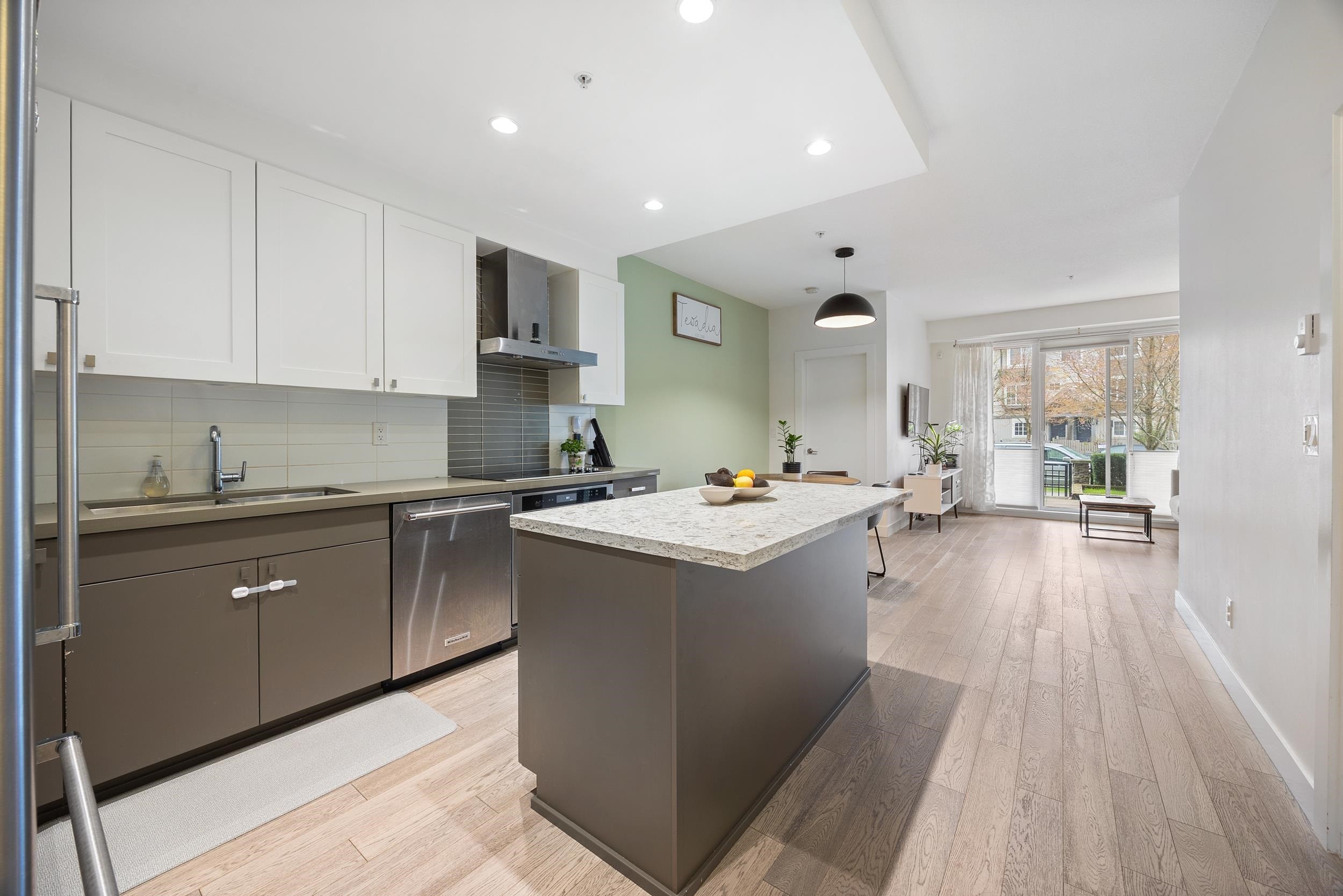 209-3399 Noel Drive, Burnaby, BC