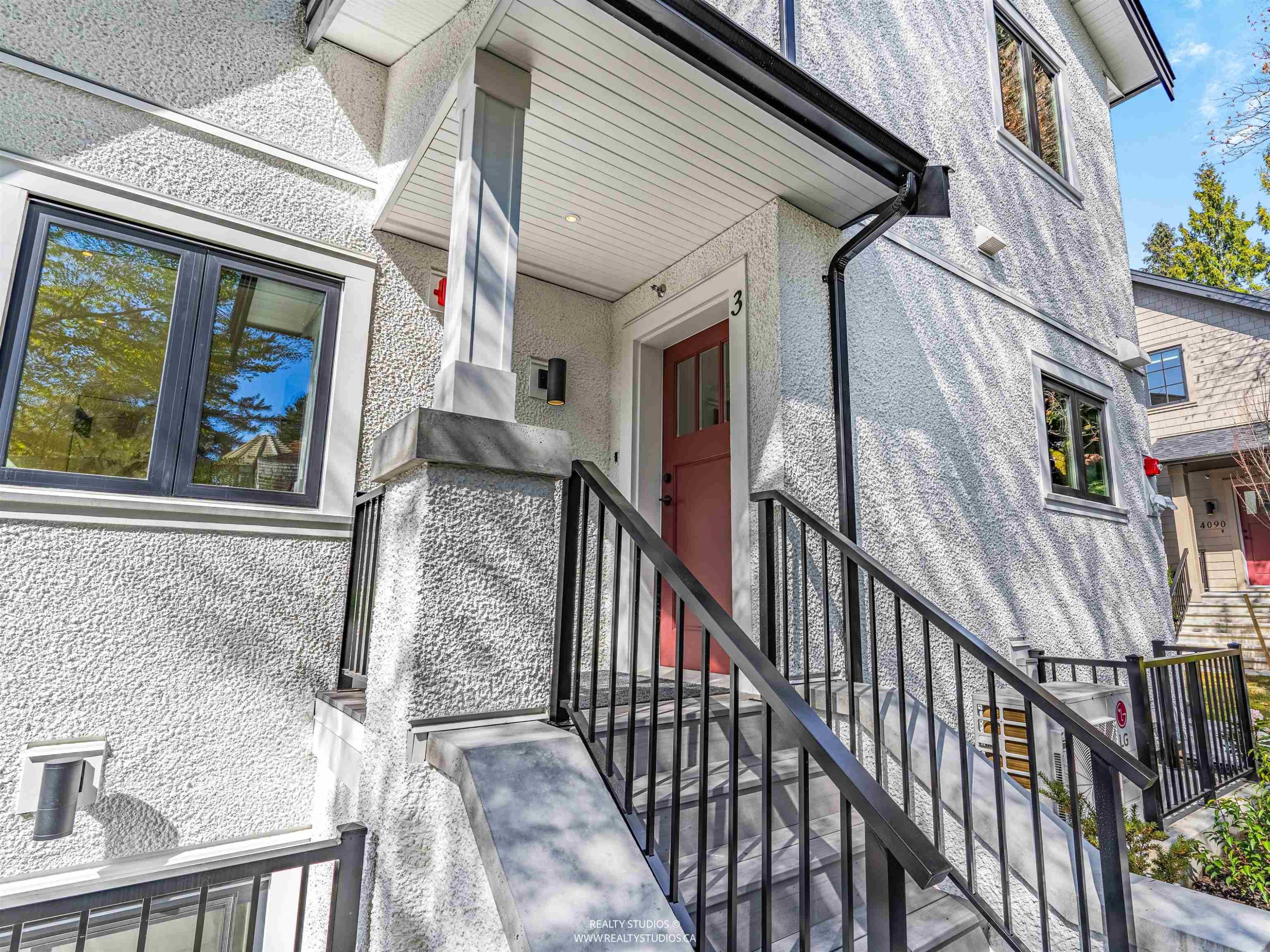 3-4088 Maple Crescent, Vancouver, BC
