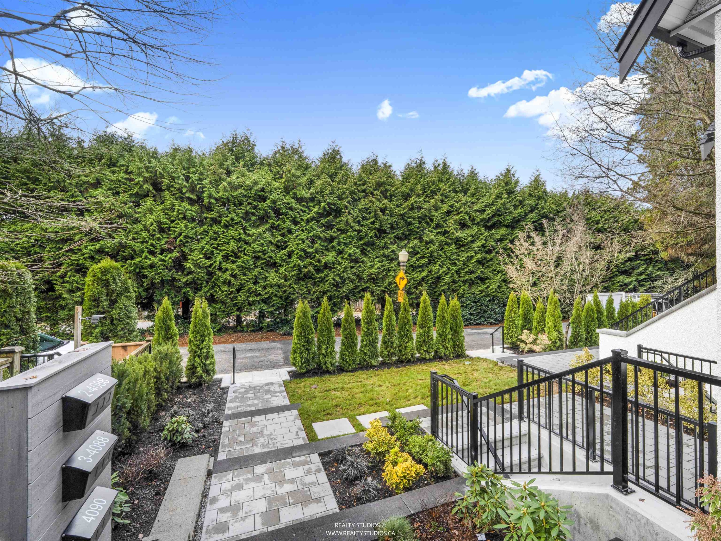 3-4088 Maple Crescent, Vancouver, BC
