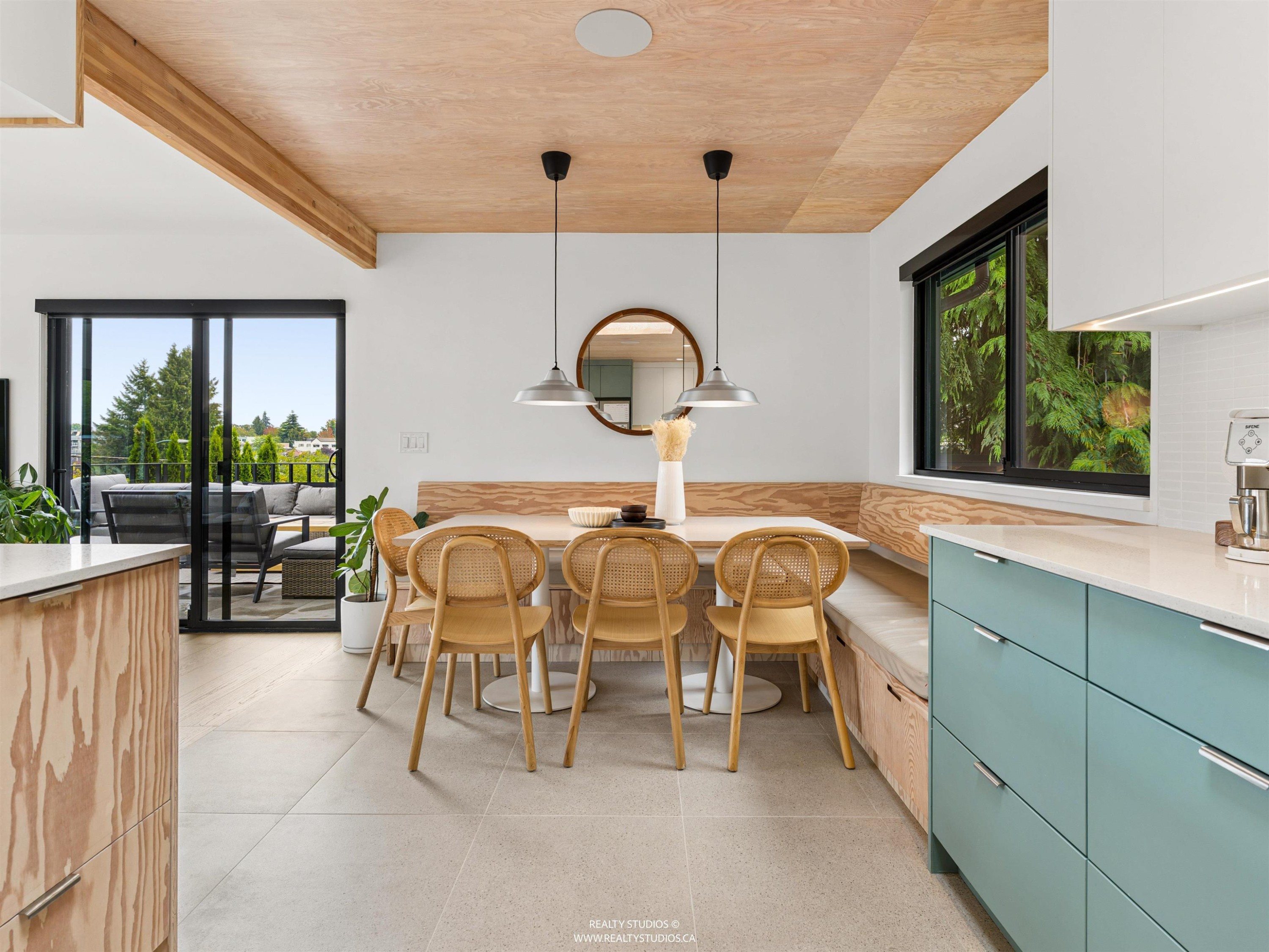 476 29Th Avenue E, Vancouver, BC