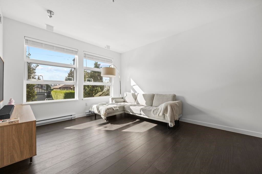 216-607 Cottonwood Avenue, Coquitlam, BC