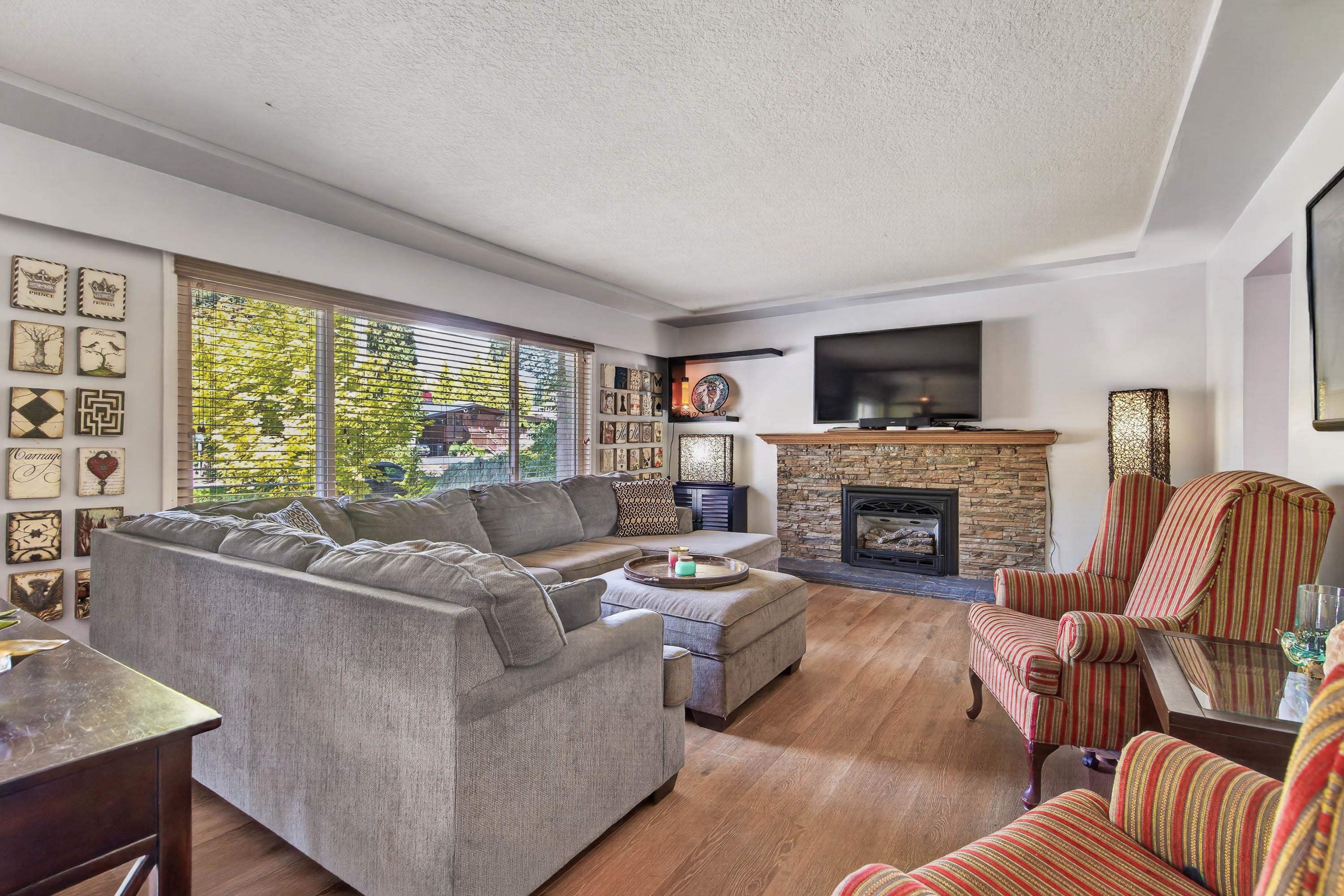517 Ailsa Avenue, Port Moody, BC