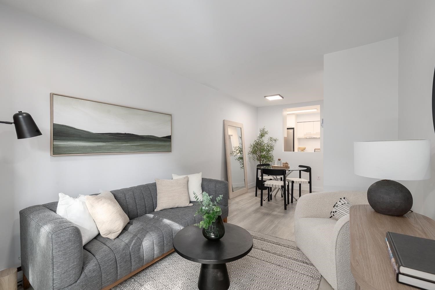 207-2410 Cornwall Avenue, Vancouver, BC
