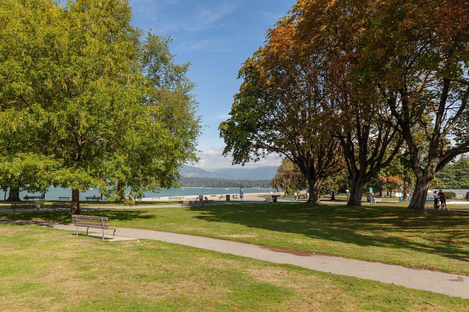 207-2410 Cornwall Avenue, Vancouver, BC