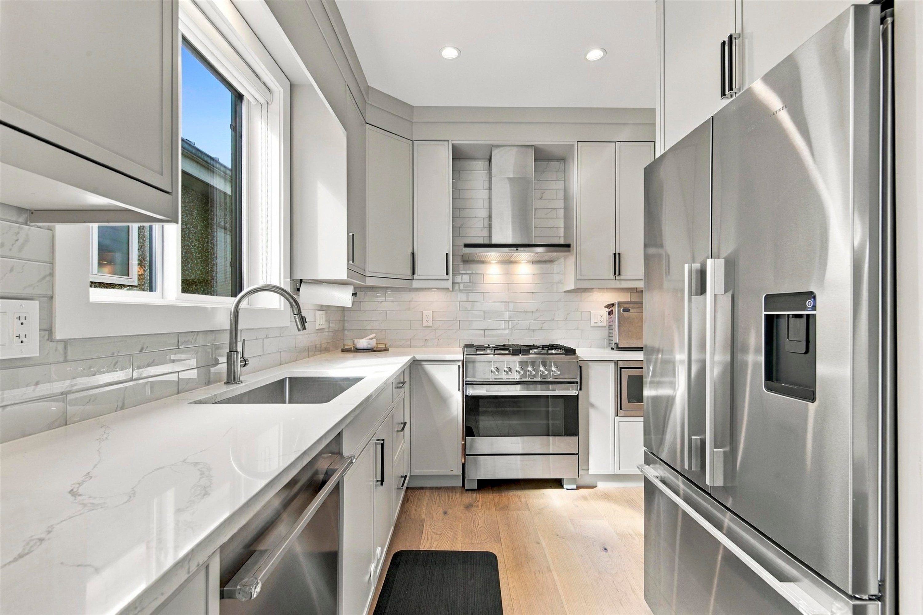 2178 Renfrew Street, Vancouver, BC