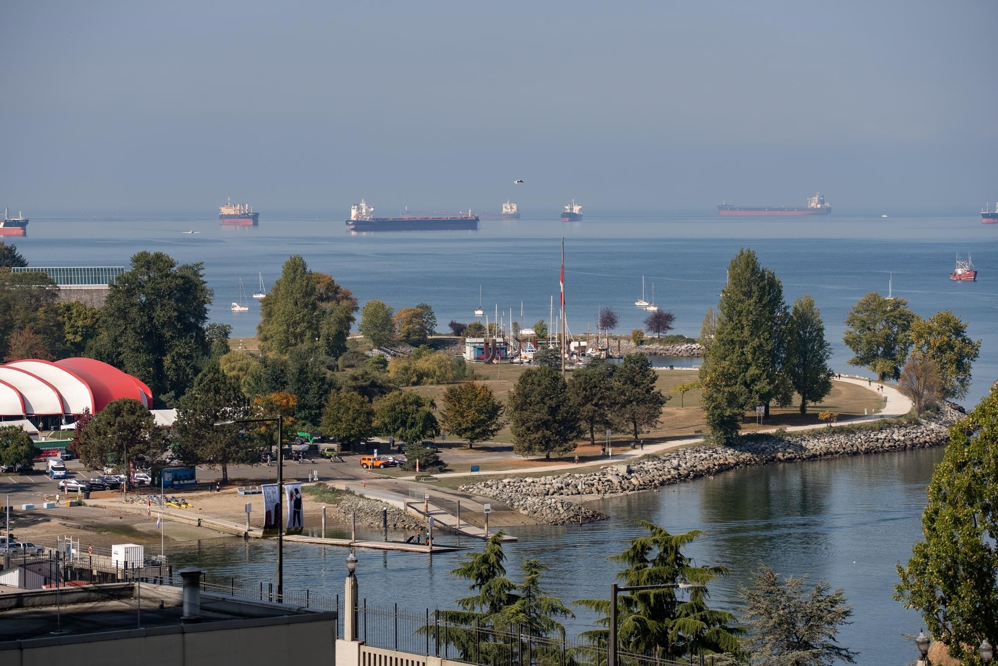 1401-907 Beach Avenue, Vancouver, BC