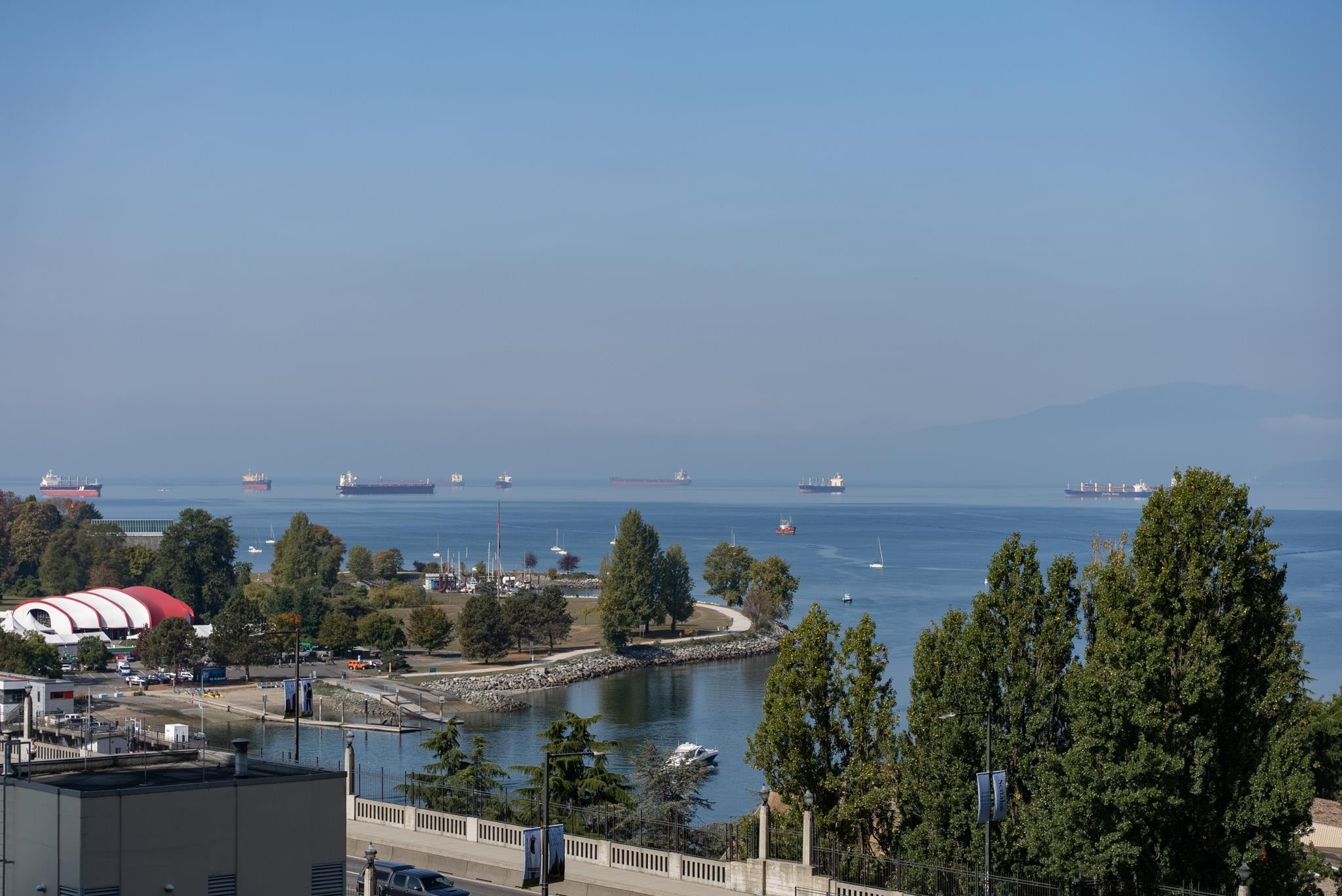 1401-907 Beach Avenue, Vancouver, BC