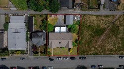 6775 -6777 Balmoral Street Burnaby, BC V5E 1J2