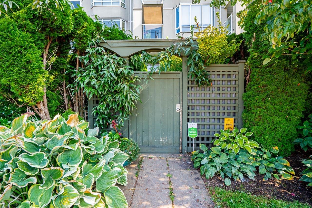 105-2195 5Th Avenue W, Vancouver, BC