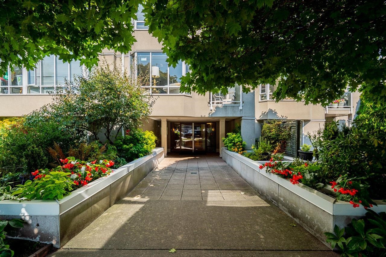 105-2195 5Th Avenue W, Vancouver, BC