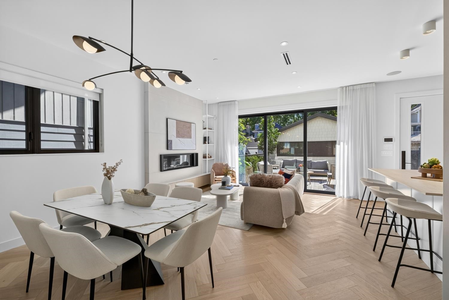 2-58 40Th Avenue E, Vancouver, BC